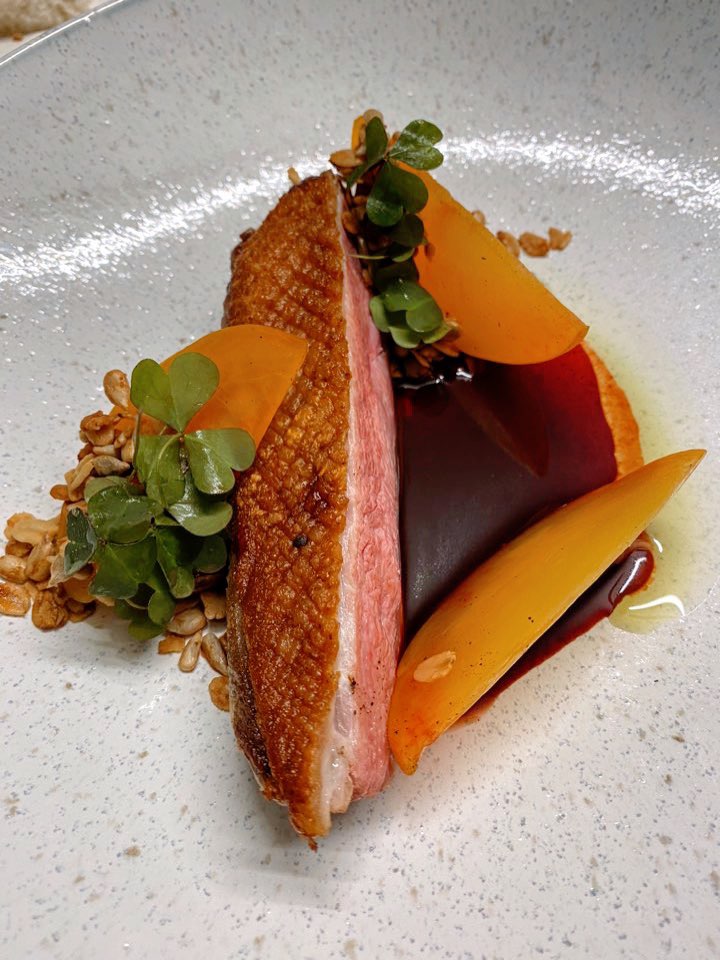 Restaurant OY minimalist French plating