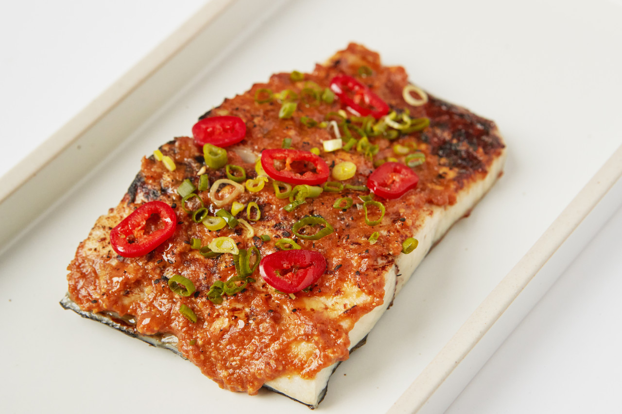 Hue 135 Daonbansang 整潔的韓國半餐配飯鍋與多樣小菜