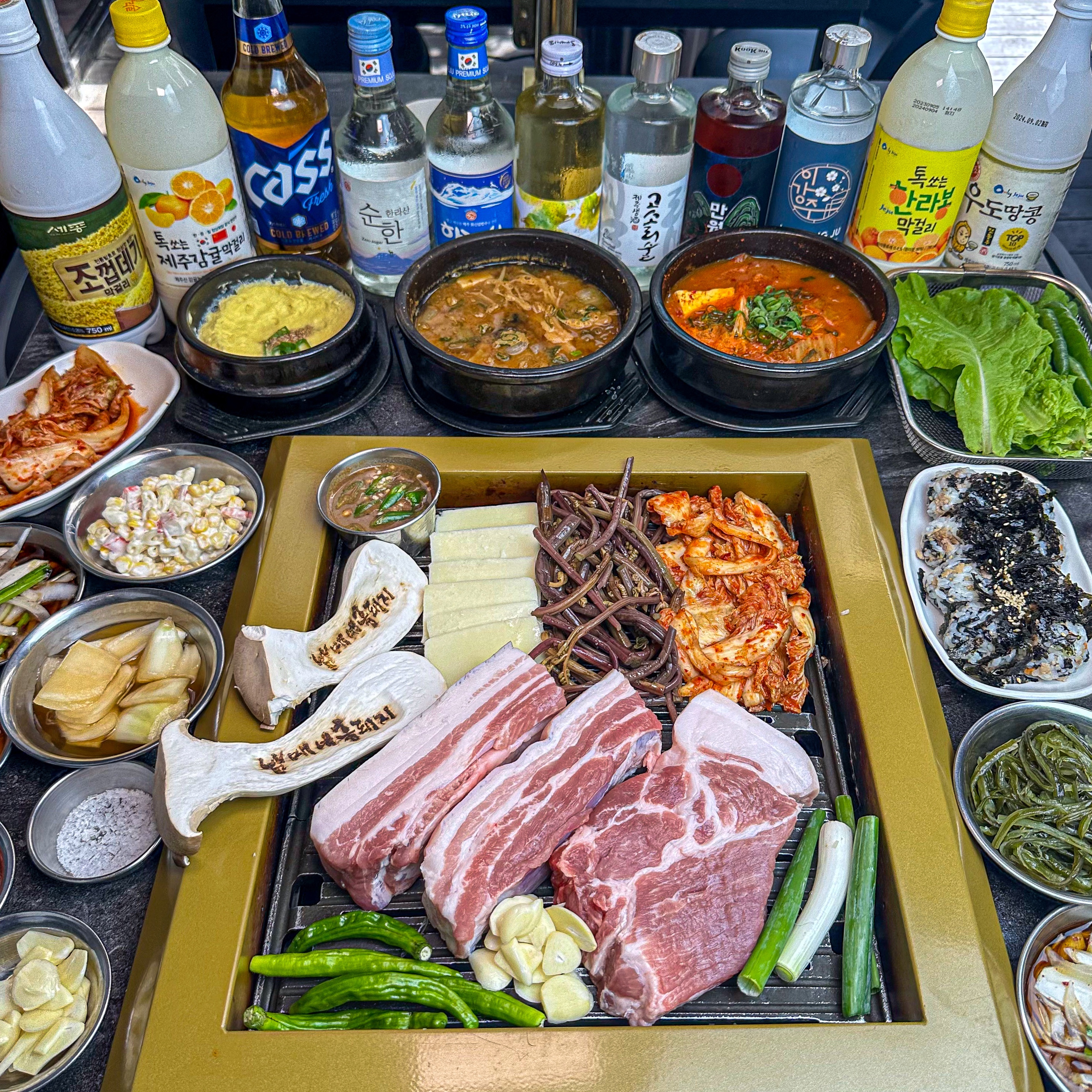 Nammane Heukdwaeji 西歸浦厚切黑豬肉與市場風味小菜