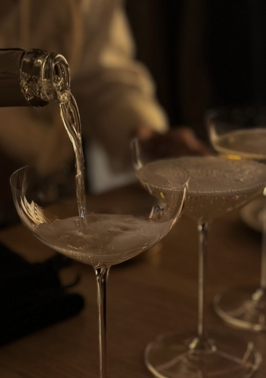 BAR 8! 燭光葡萄酒吧與侍酒師