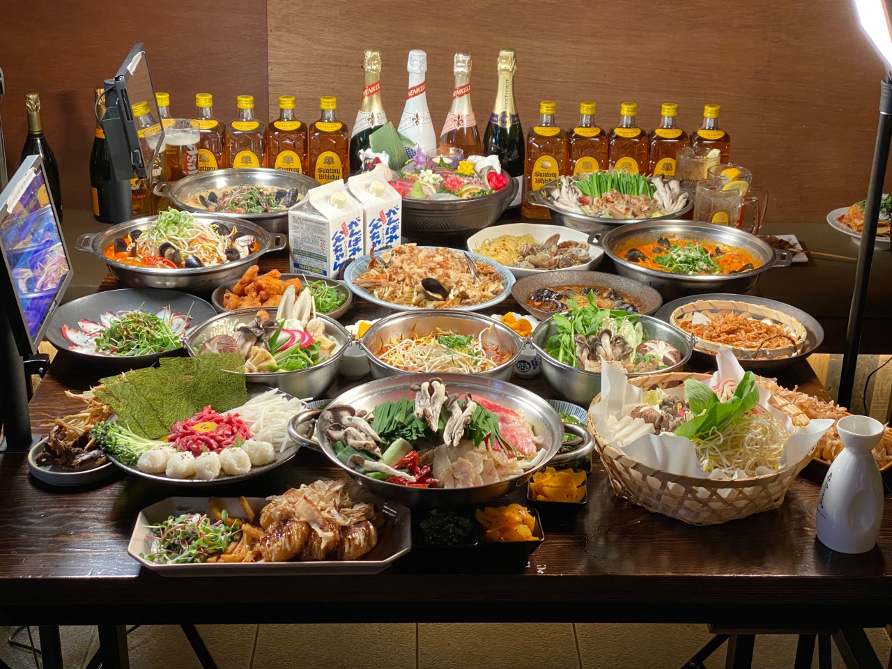 Mullae Rooftop izakaya with city view and drinks