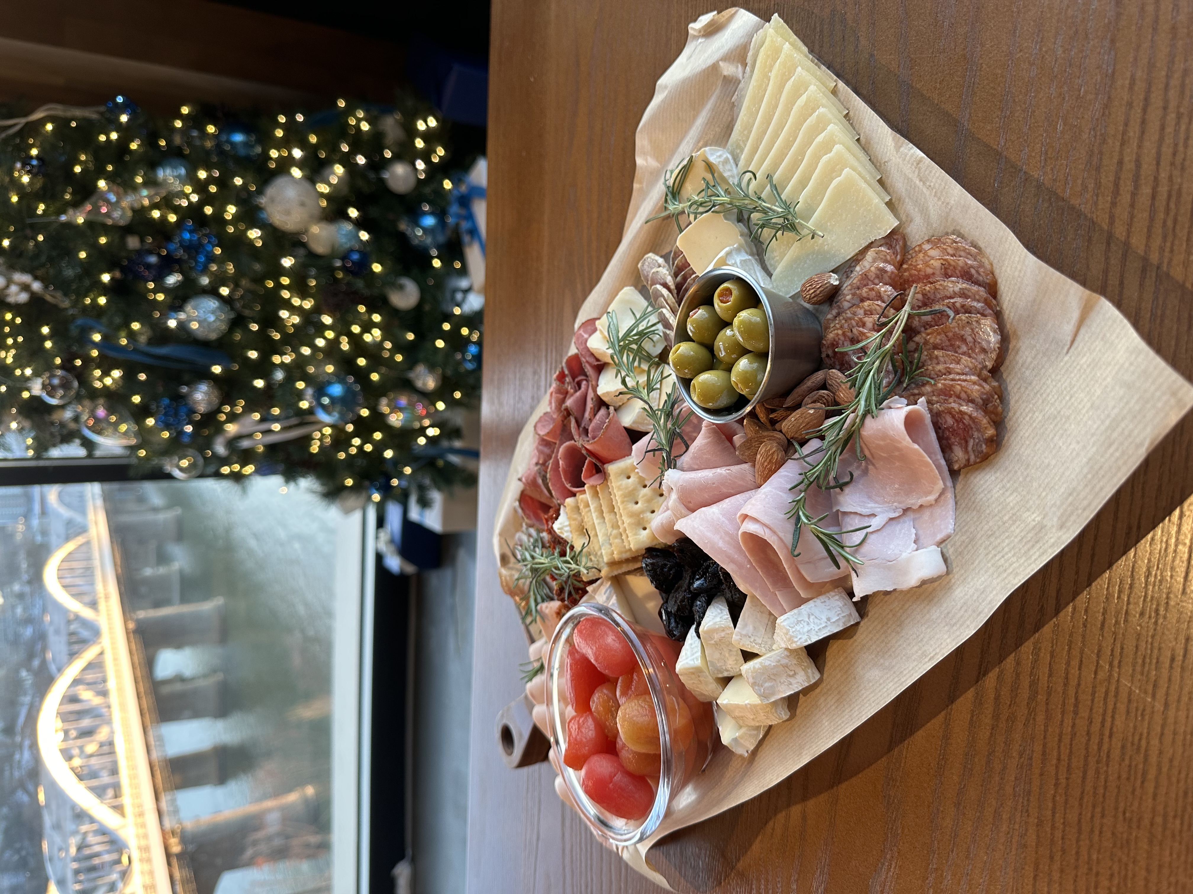 Blumetz Nodeul Island schweinshaxe and sausage platter with Han River sunset