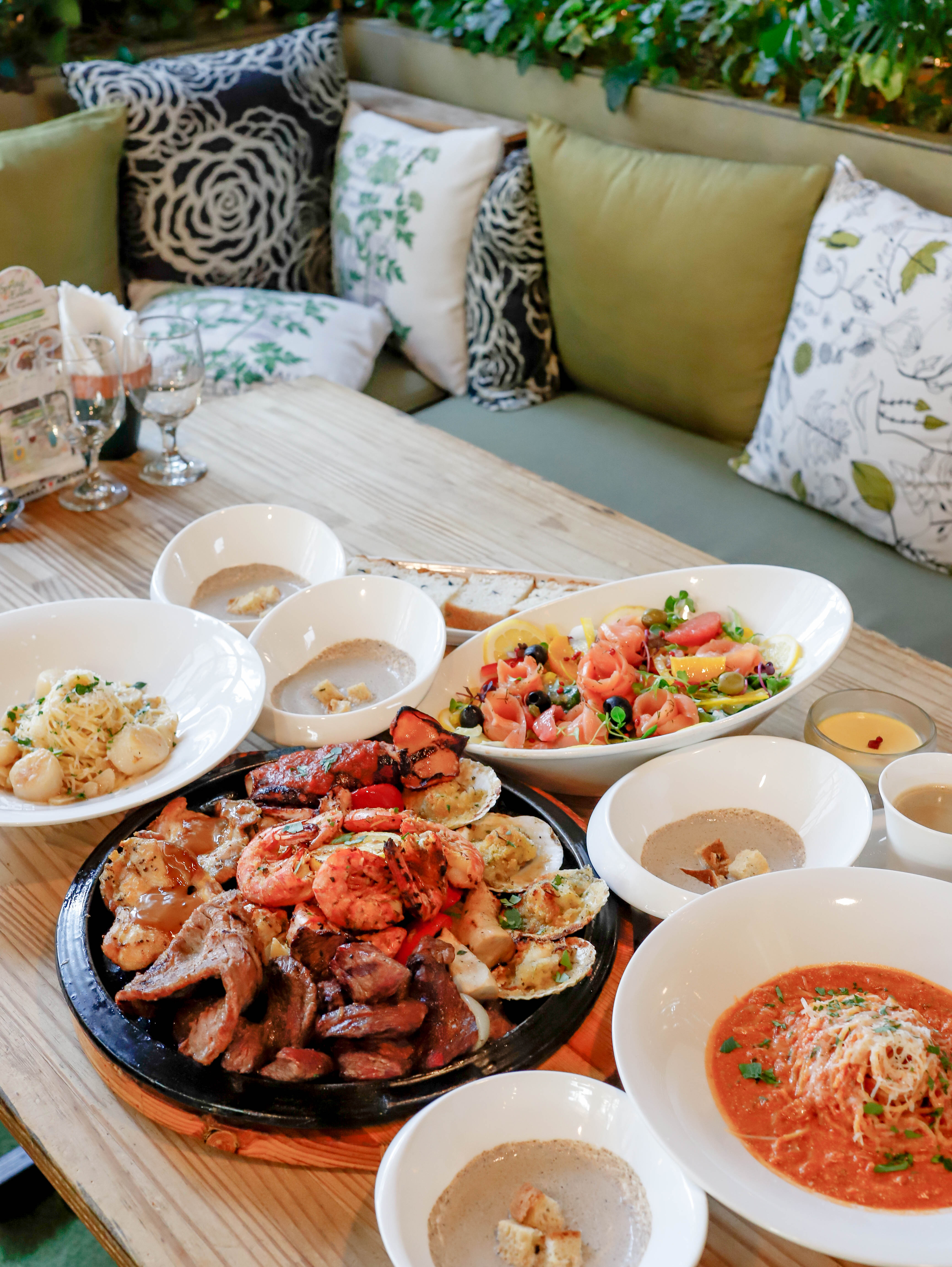 Urban Garden courtyard-style Italian dining near Gwanghwamun