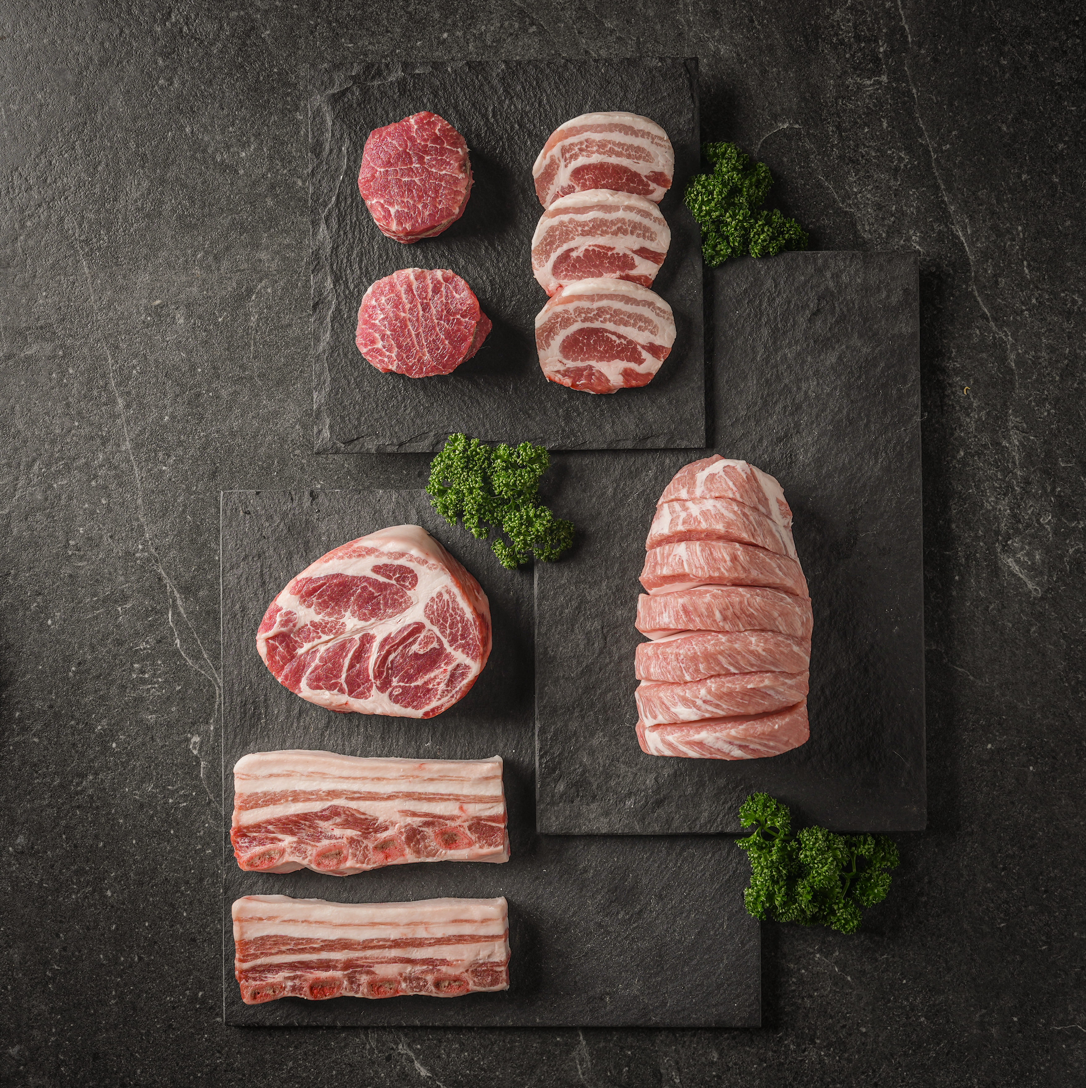 산성식육점 사상점烤架配发酵辣酱泡菜和锅巴饭