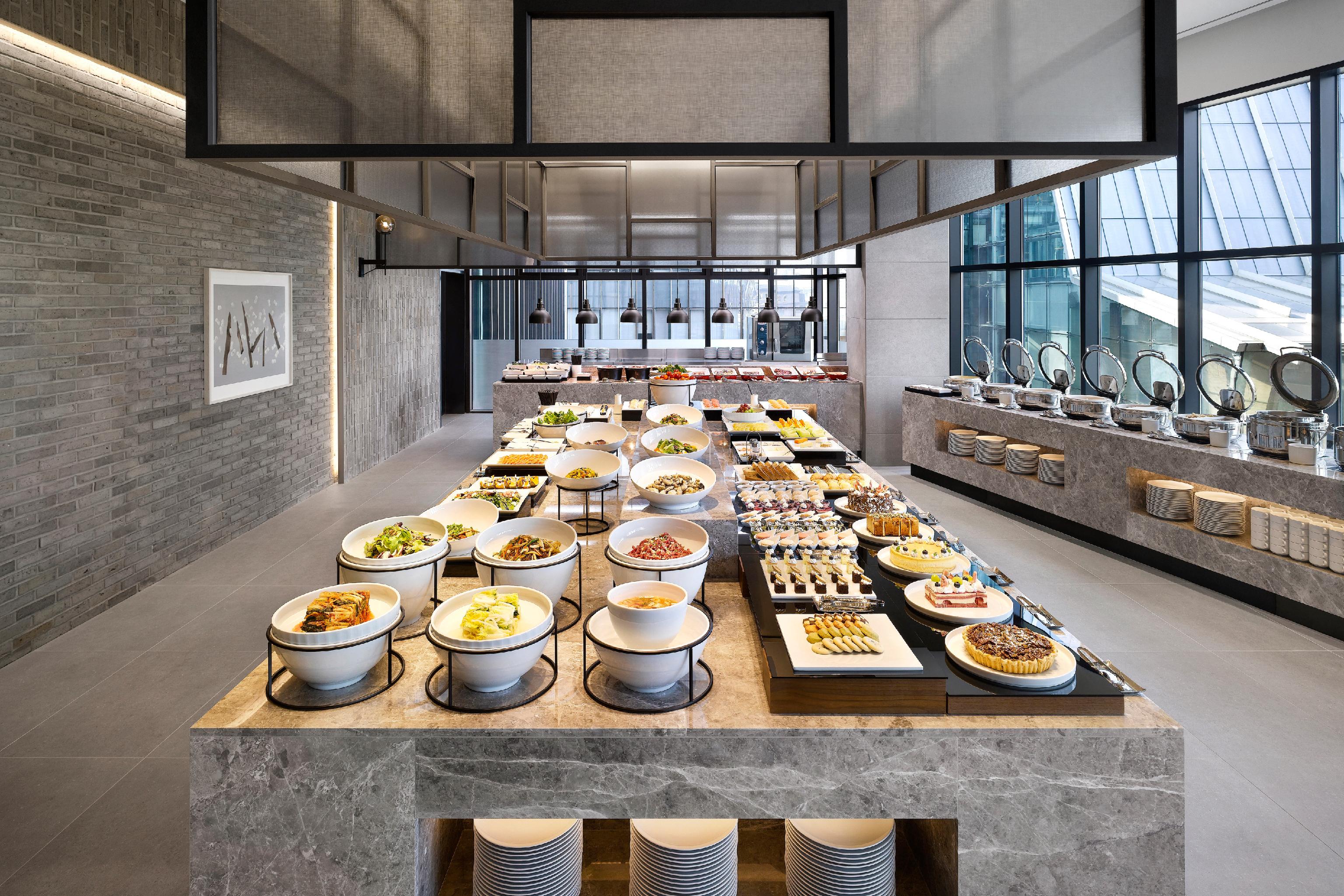 Evolution buffet at Four Points by Sheraton Seoul Myeongdong