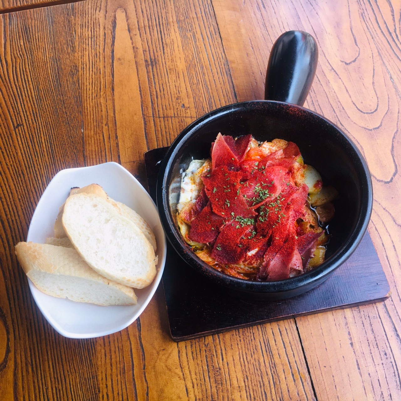 Elvistek延南的西班牙海鮮燉飯與大蝦