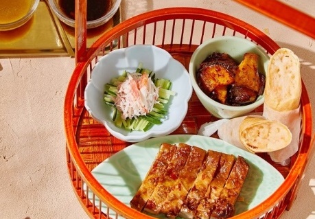 モダンヌラン、1930年代上海をイメージした内装と盛り付けコース