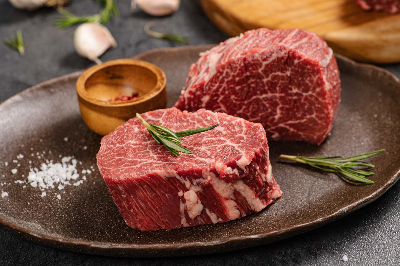 Il Du 韩式烧烤，韩牛拼盘炭火烤制