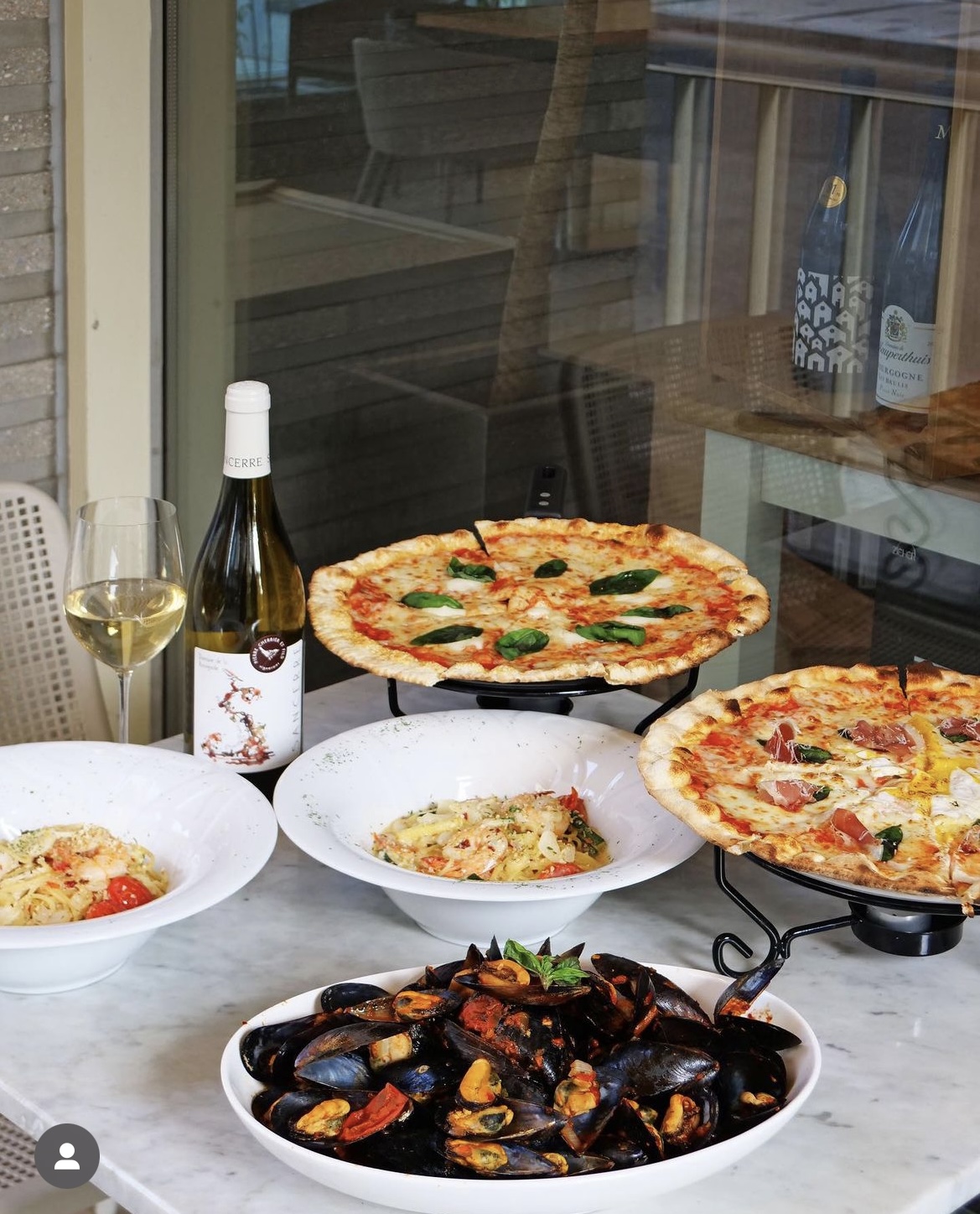 Osteria Otivoの薪焼きピザとクラシックパスタ