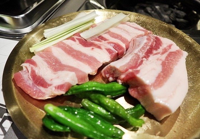 Kookgo7890 handmade galbi and steaming gukbap in Yangjae