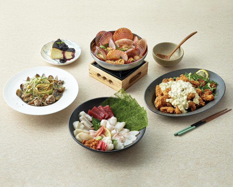 Izakaya Kawawuso Seolleung counter with highballs and share plates