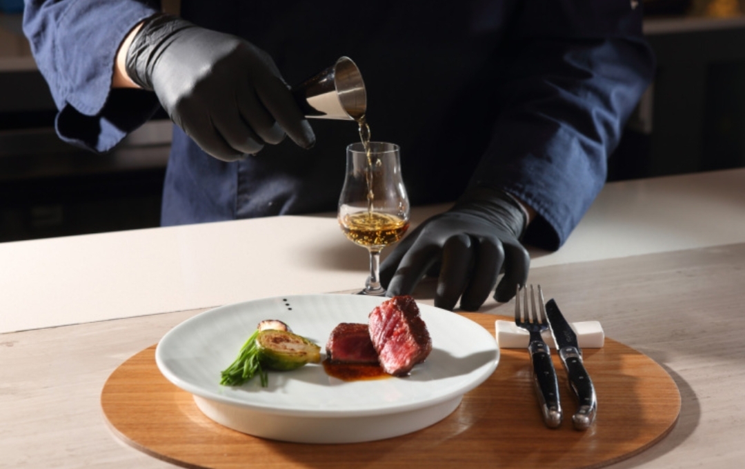 Mizi 韓國鐵板御任料理吧檯及料理師演示