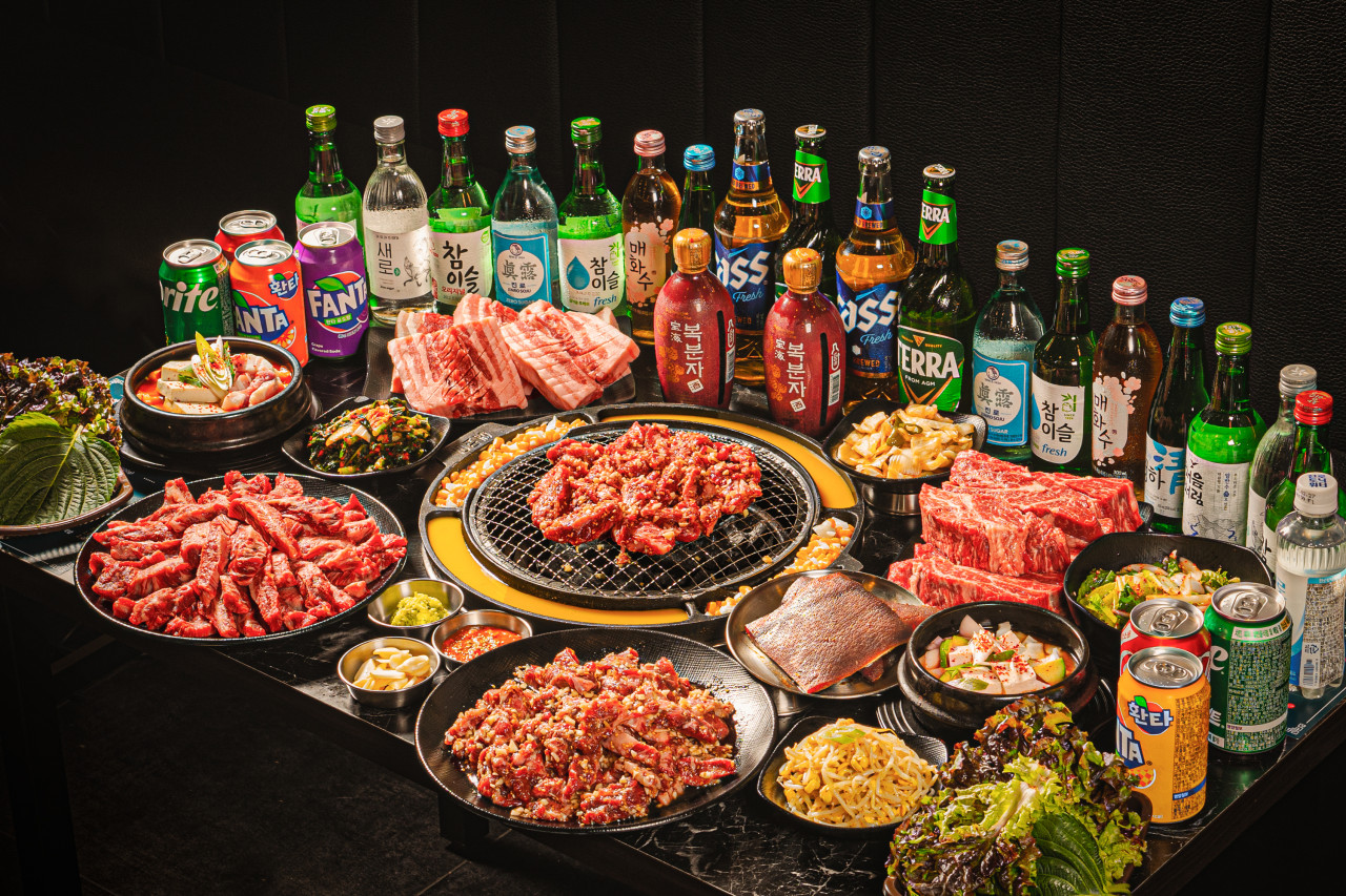 Sutmidang Songdo炭烤排骨與配菜