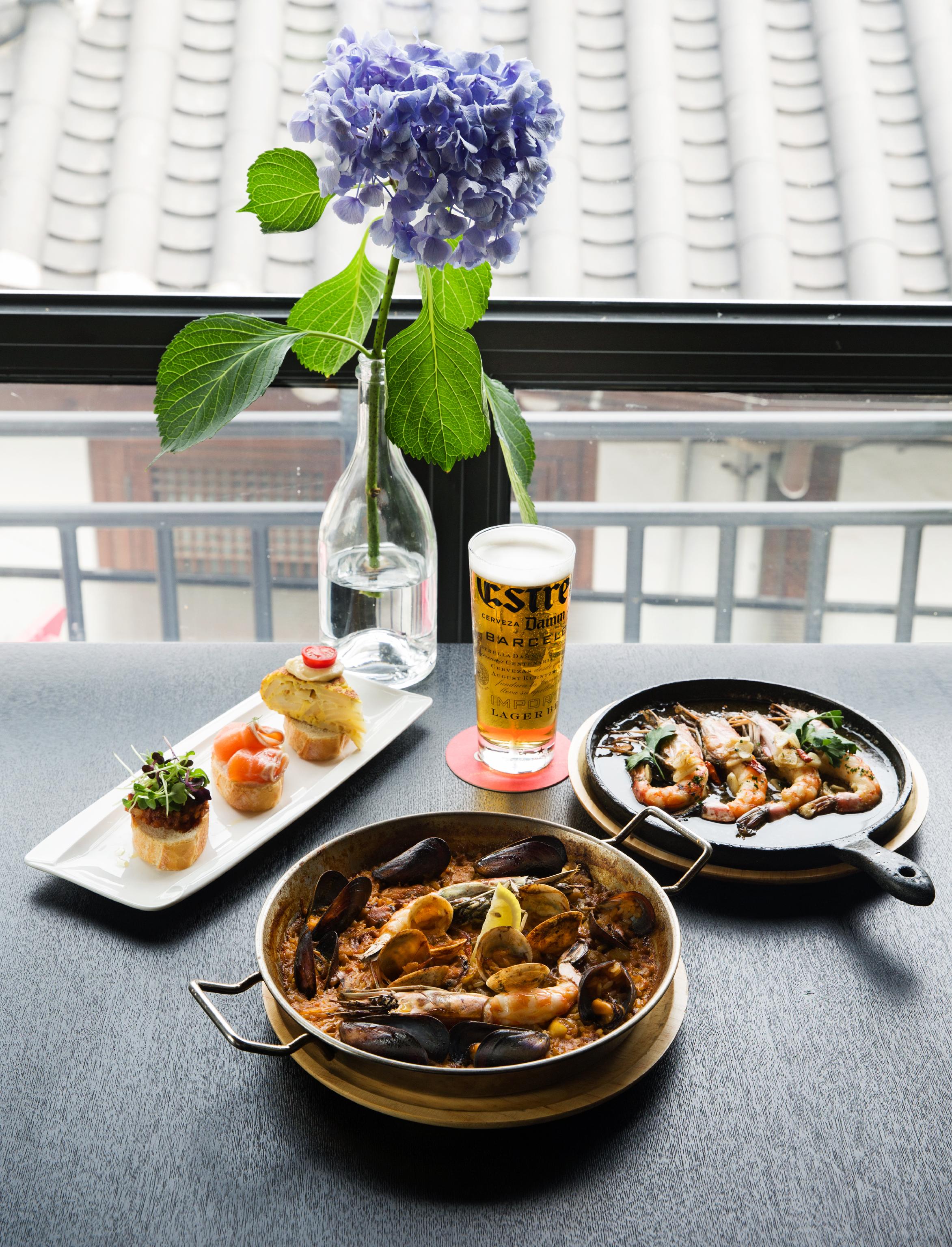 Tapa Madre Spanish tapas and paella near Gwanghwamun