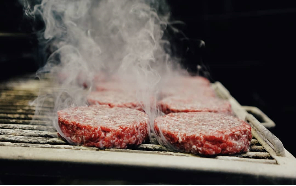 済州市のチンミール 韓国牛バーガーと庭園