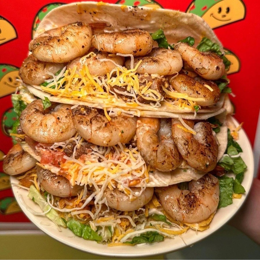 Tacotuesday聖水的多樣玉米餅及啤酒