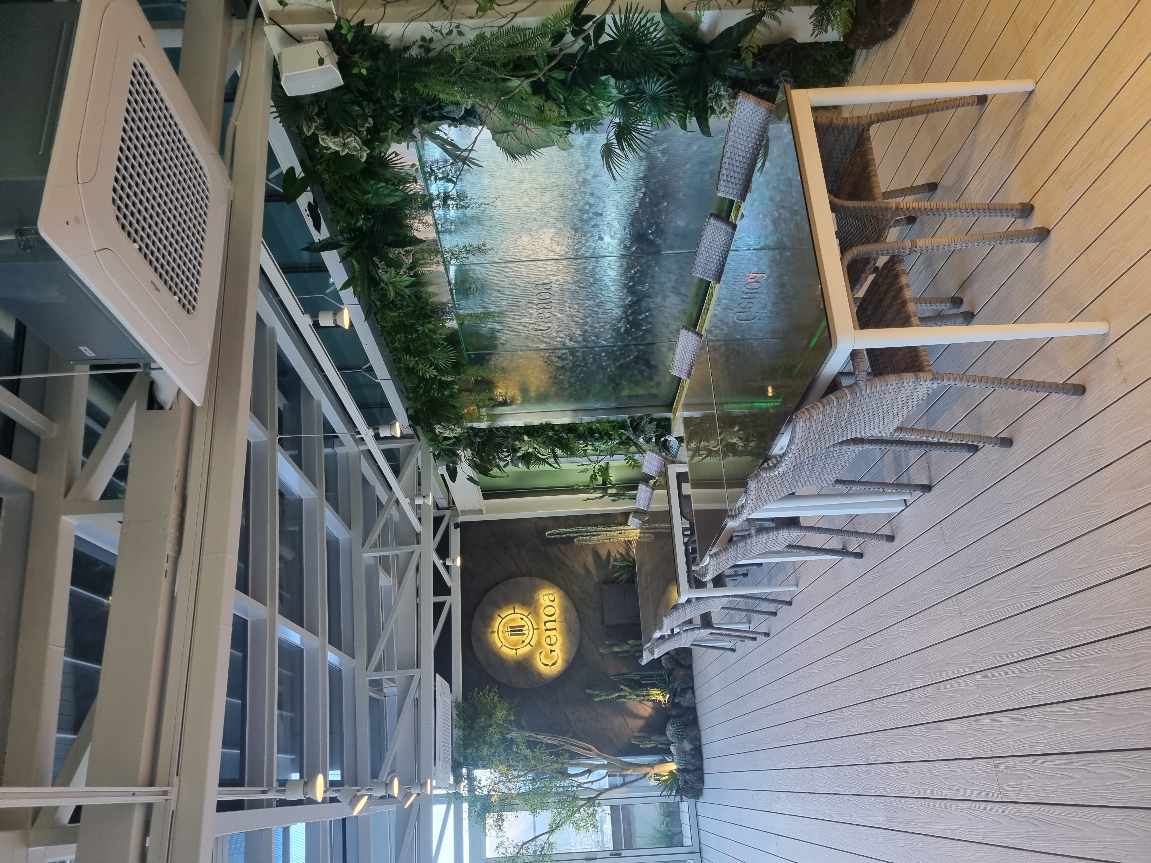 ジェノア イタリアンのテラスから寿城区のスカイライン