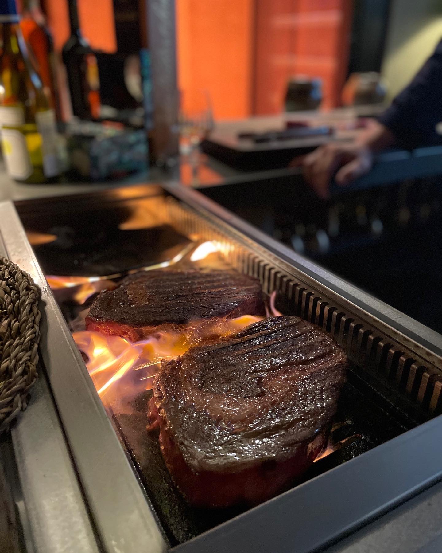 炊扬韩牛主厨料理配当季韩式小菜