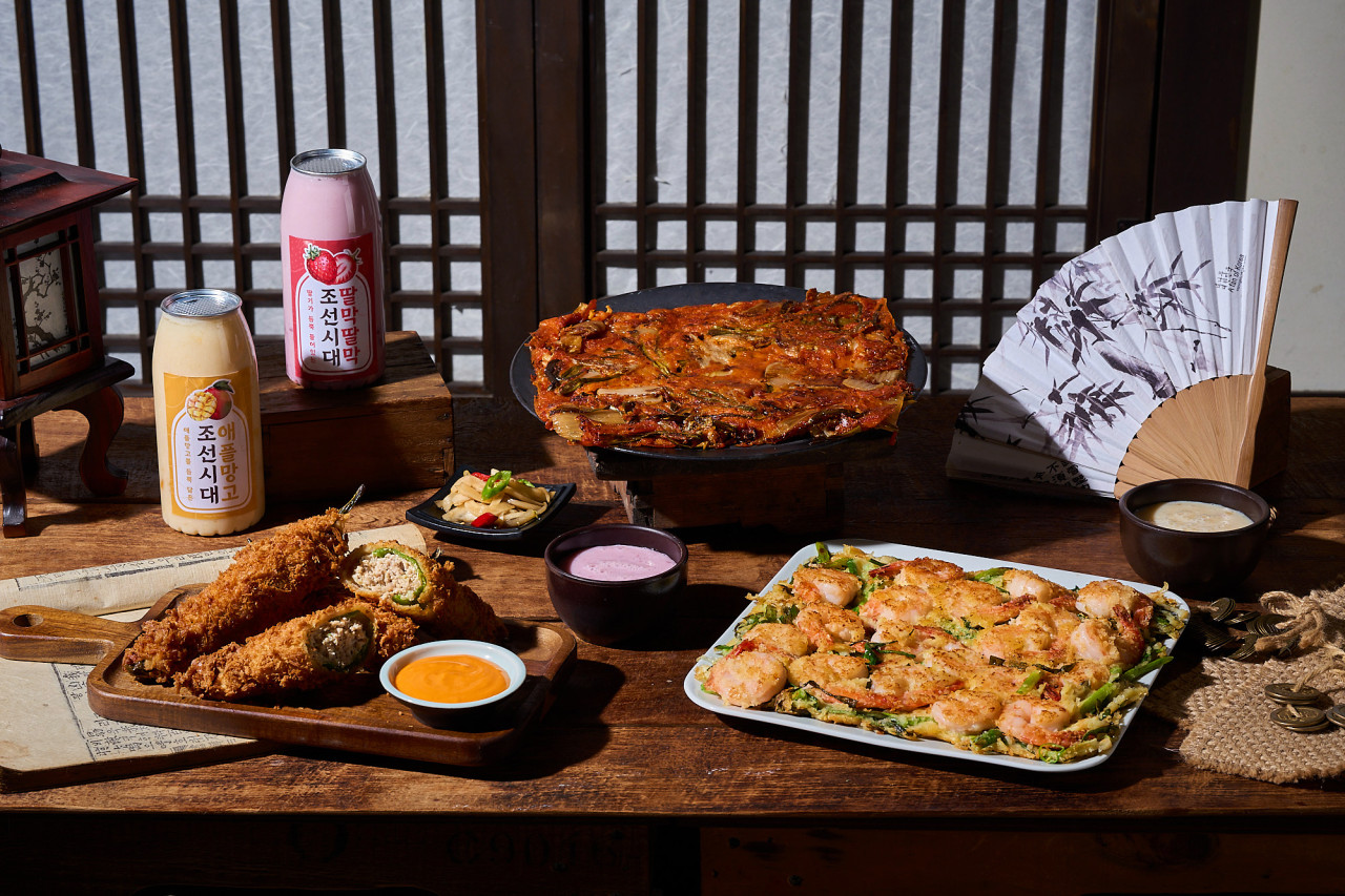 朝鲜时代弘大怀旧酒馆 有游戏与米酒