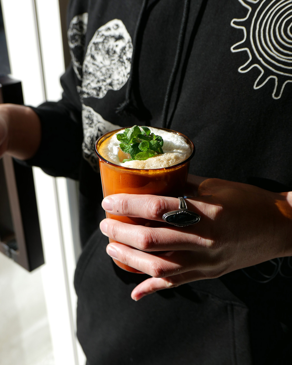 MILS 酸面团三明治与咖啡，位于城秀