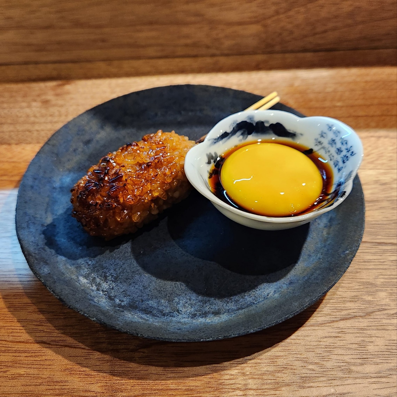 Heeya's Kitchen Sinsa cozy counter and plates