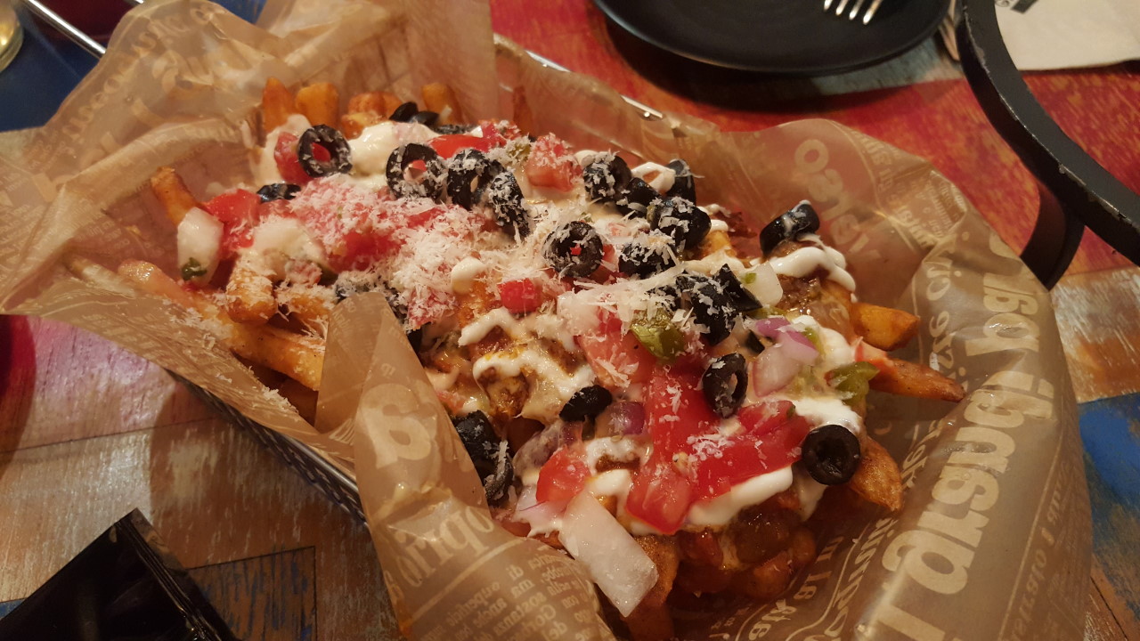 Gamsung Taco 弘大分店多彩玉米餅與充滿音樂氣氛