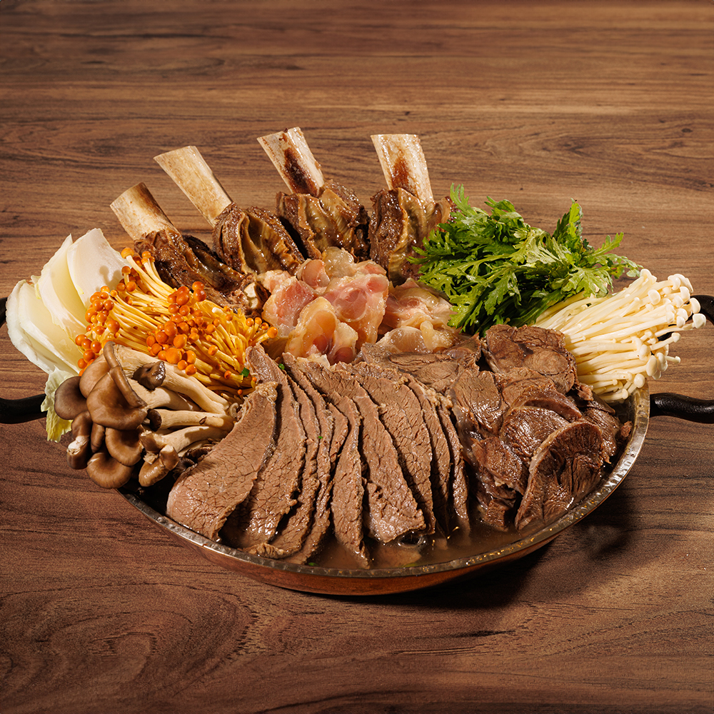 ジヌリム駅三の落ち着いたダイニングルームと韓国料理