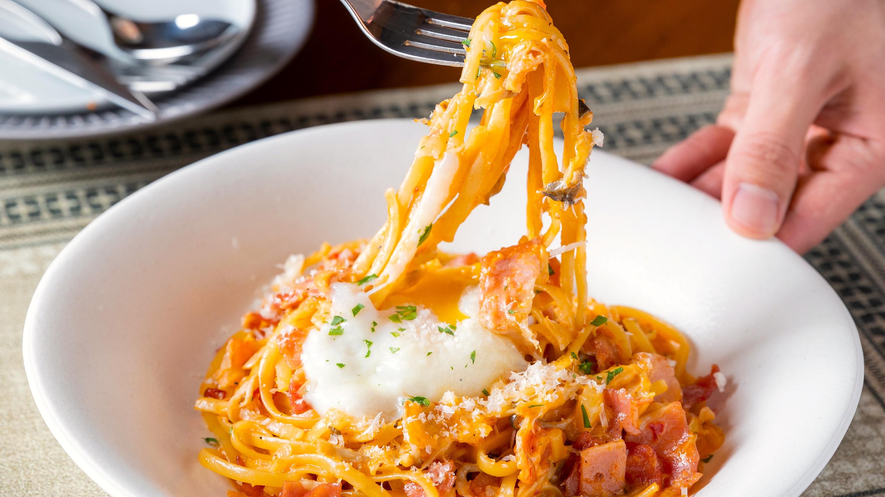 二層洋屋露臺韓屋景與西餐料理