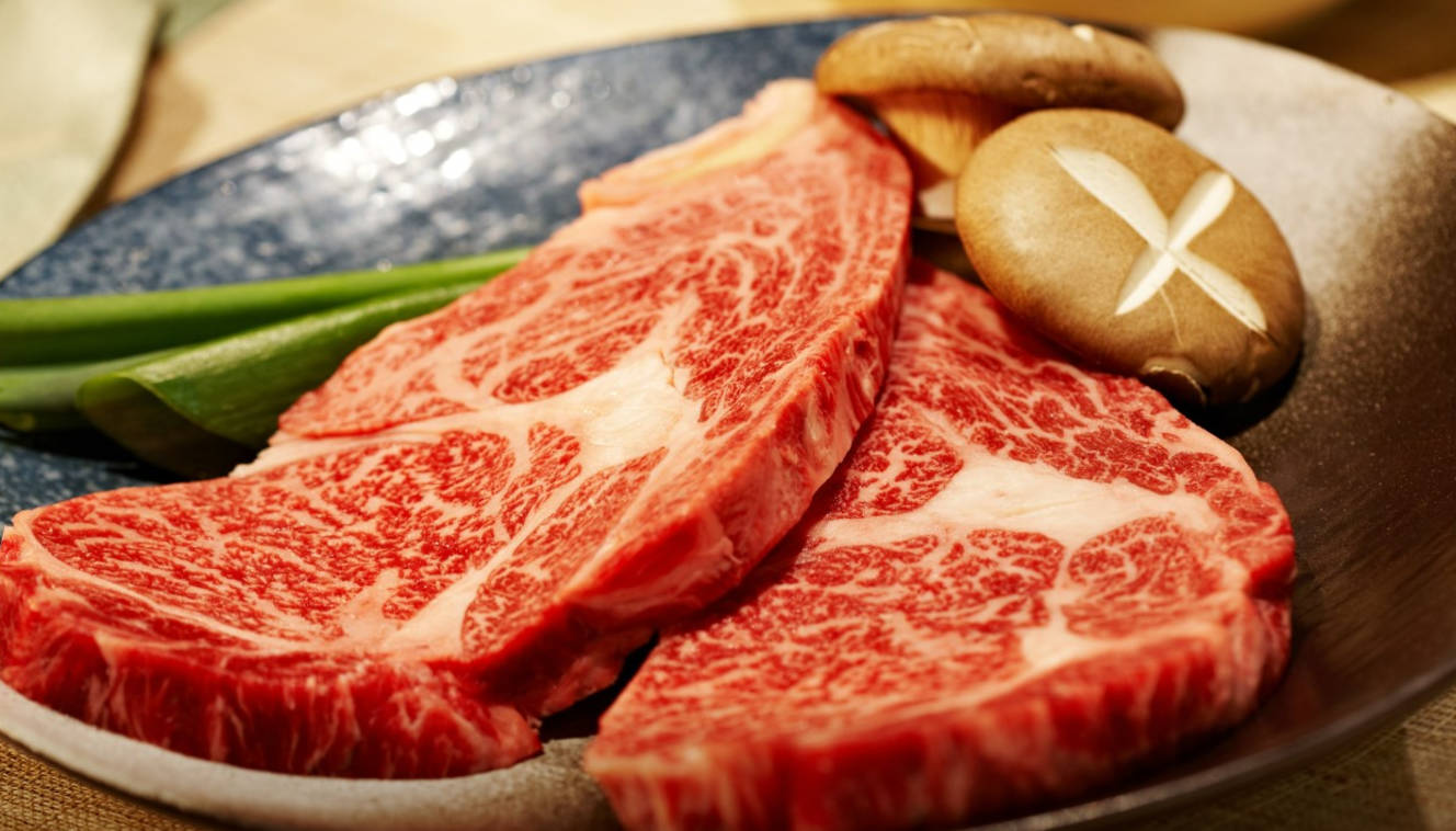 Neulbom Welbom Seocho classic dining room with multiple private rooms