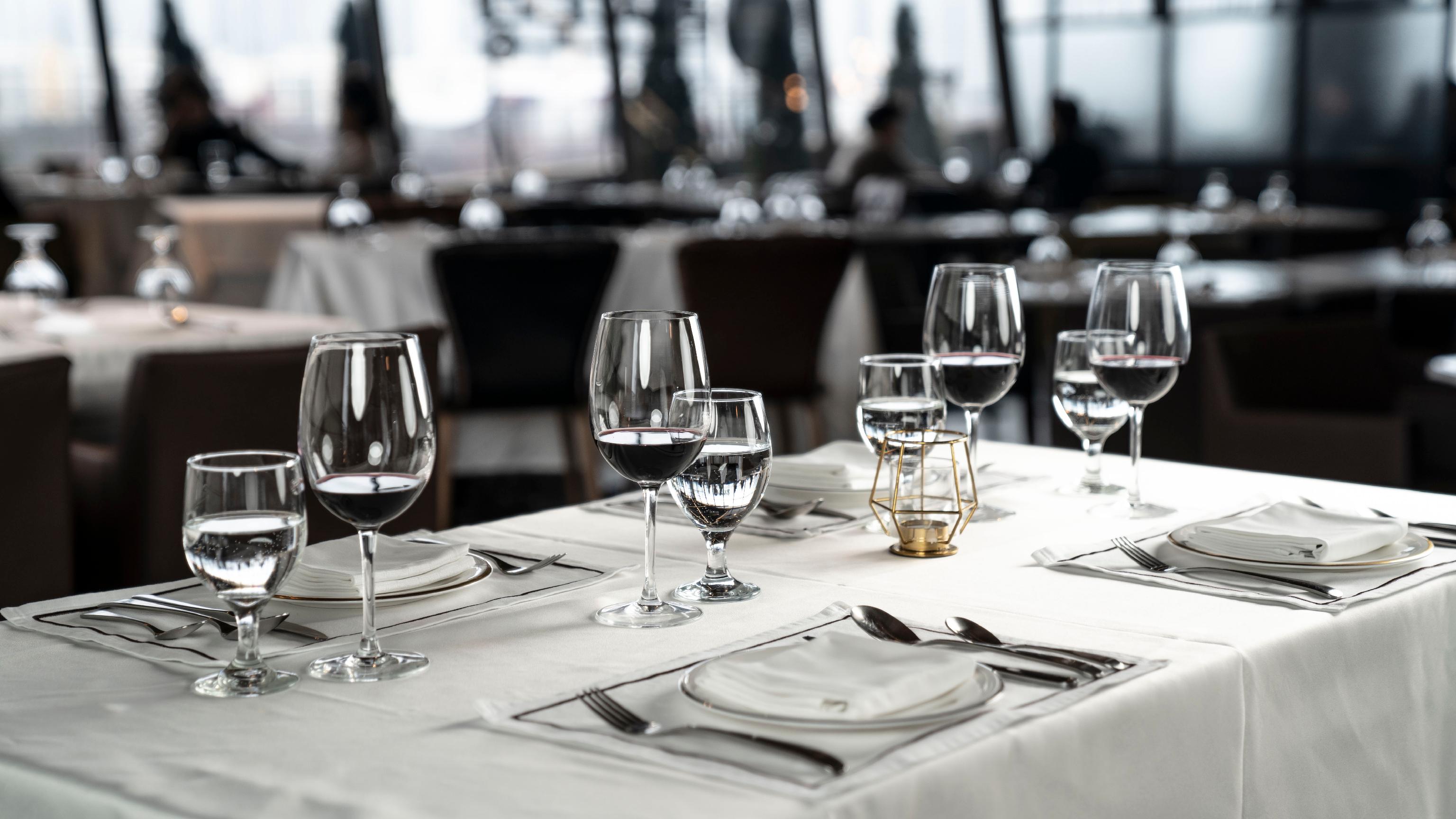 オリンピック公園の緑を望むレストランB#