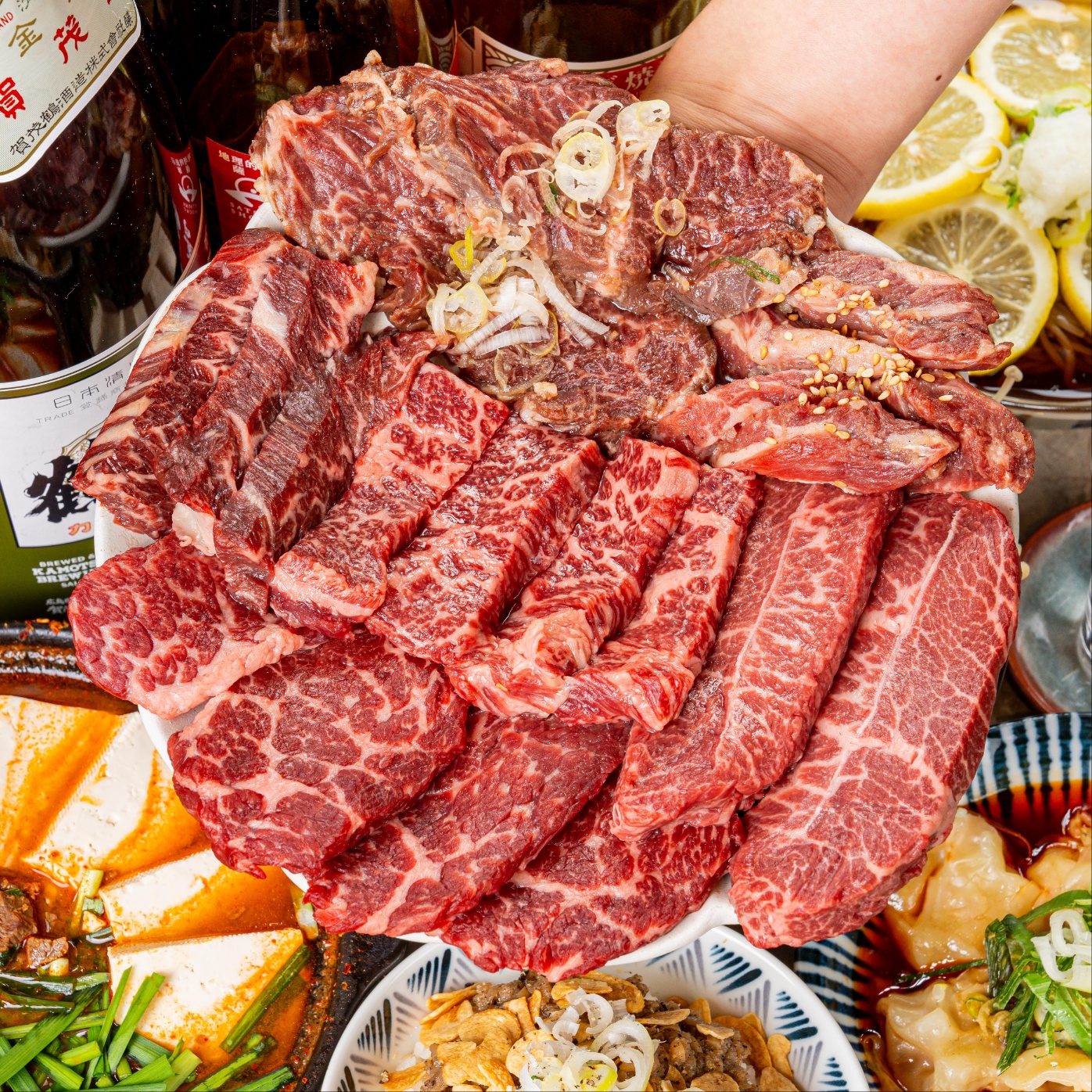 ウシイトの厚切り牛タンと焼肉グリル