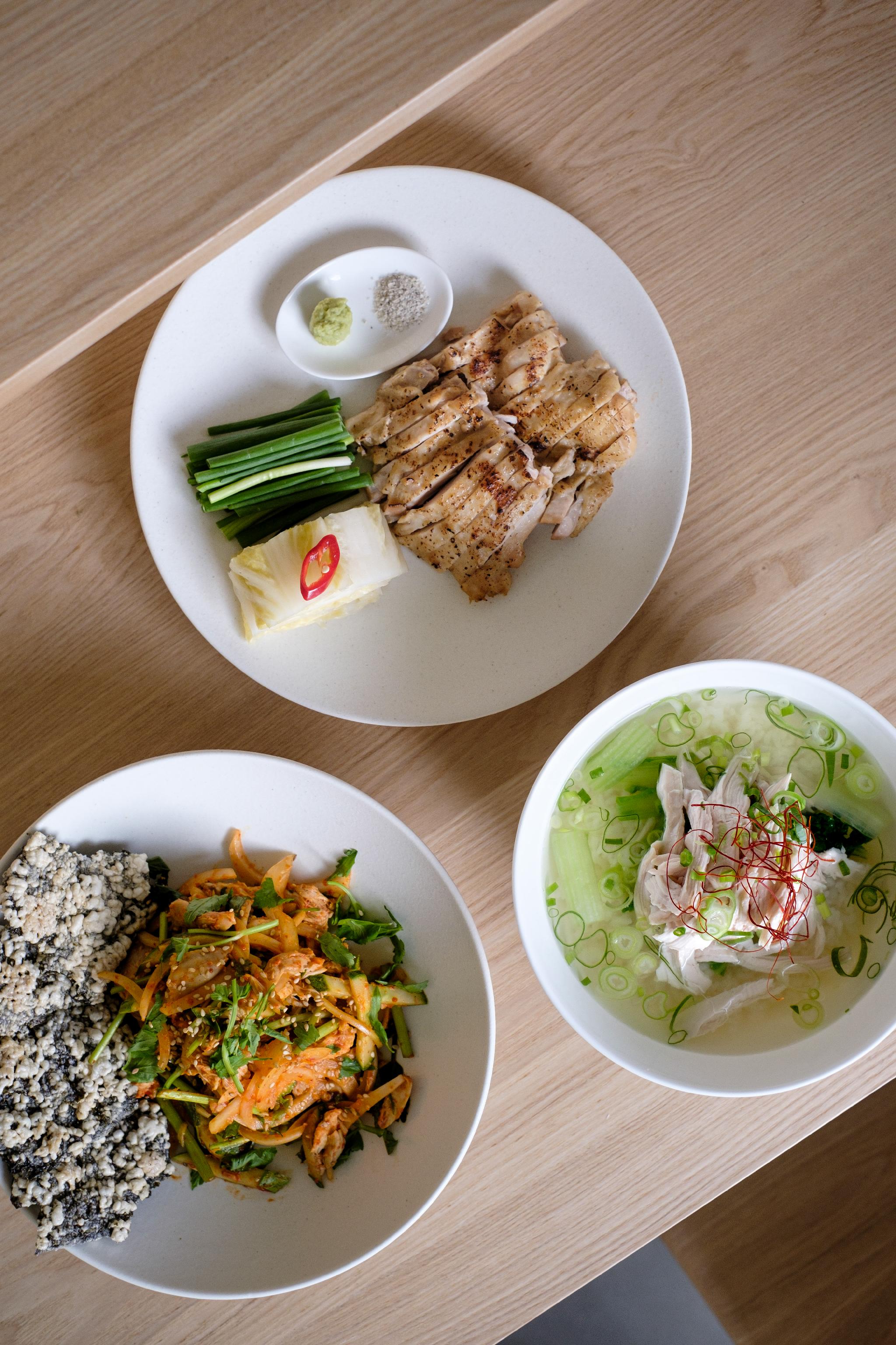 Chicken gomtang and makgeolli pairing at Kyewol Gomtang in Seongsu