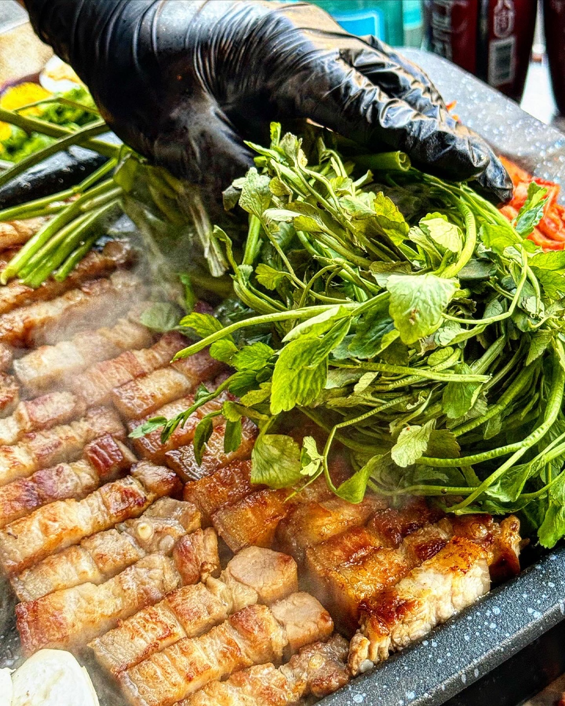 김석성麻浦站店乾式熟成豬肉烤盤