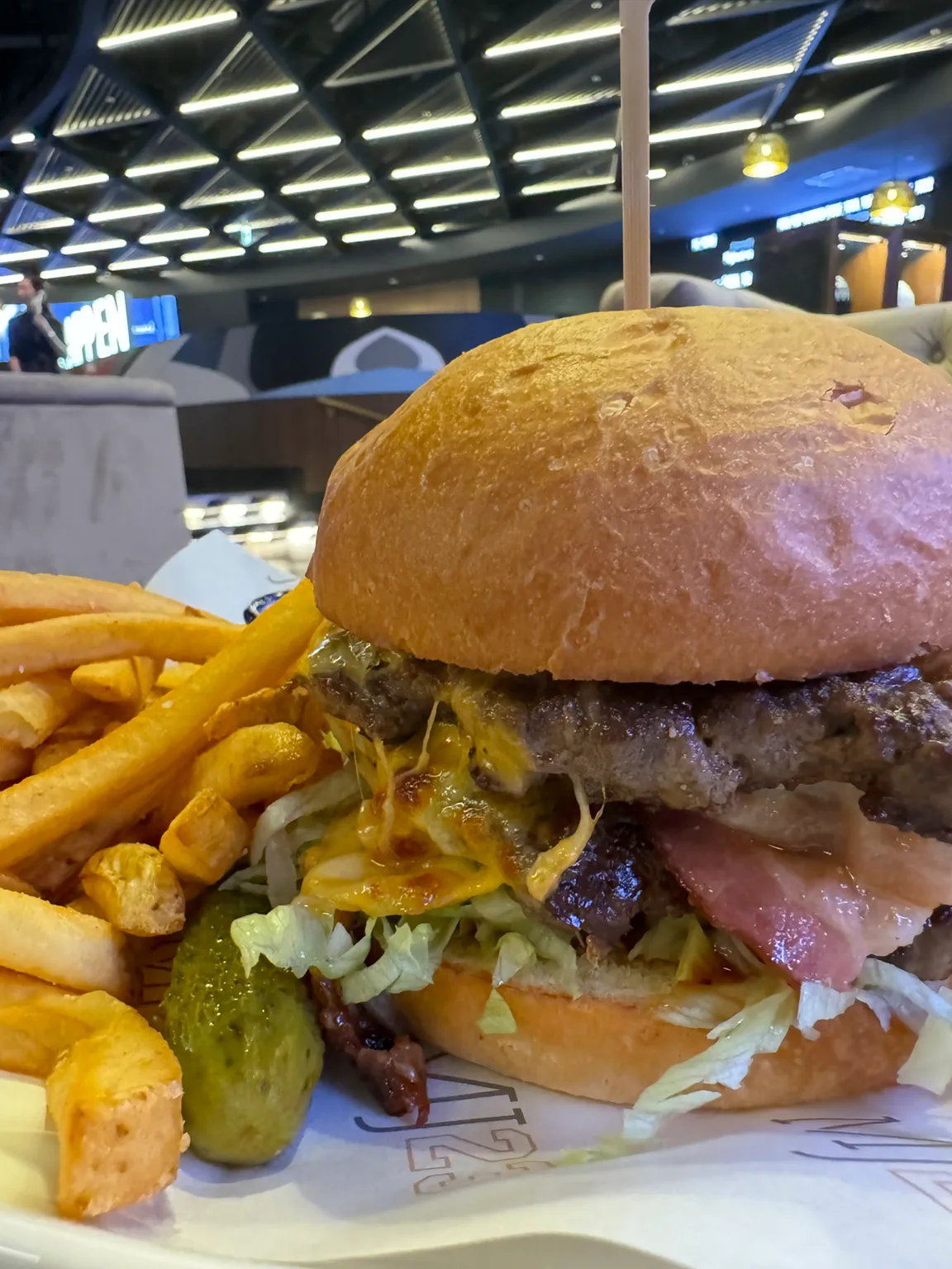 MJ23 Sports Bar & Grill