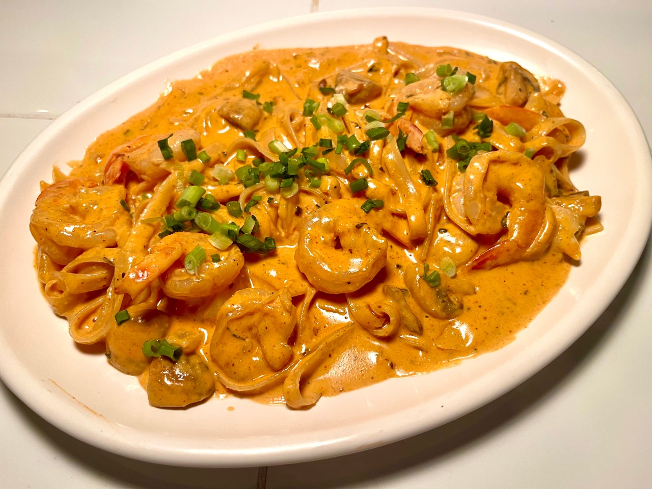 Golden Chariot 韓国式ダイニングパブの料理とサングリア