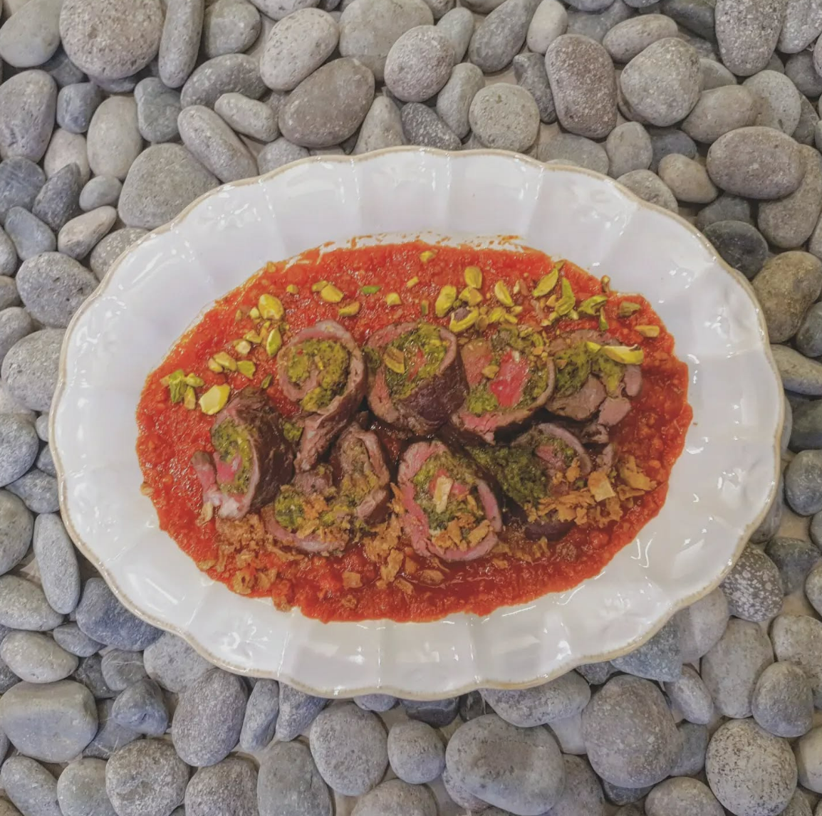 Romaok Dogok Italian plates paired with wine