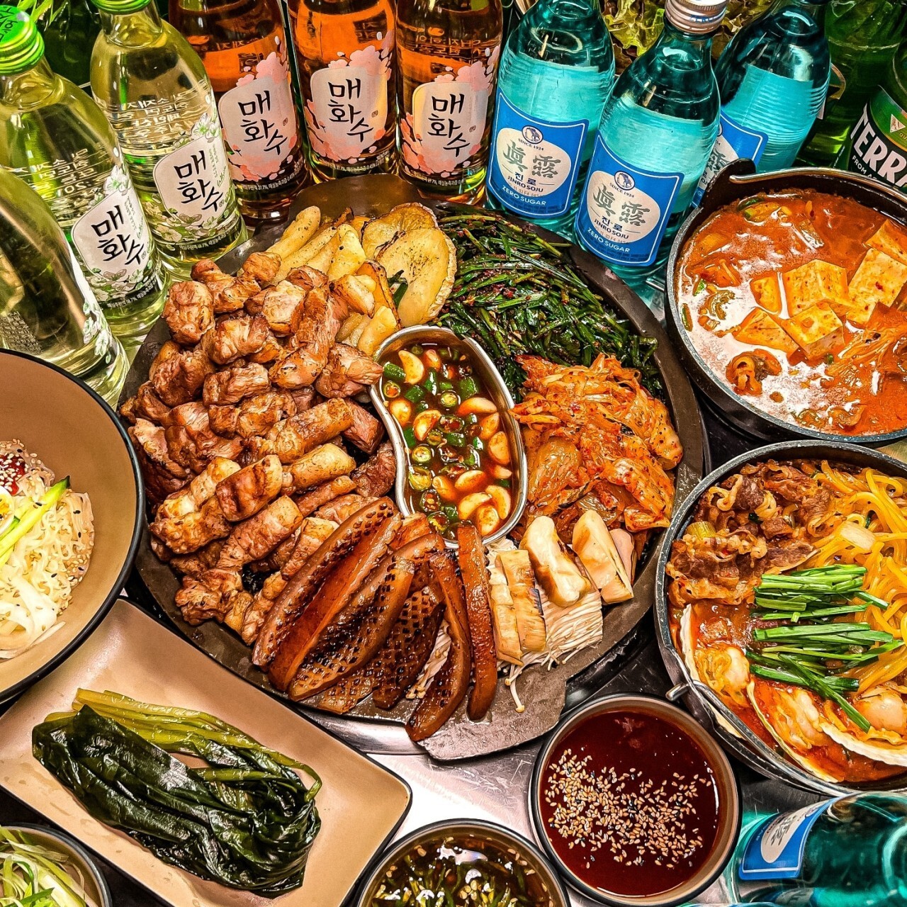 Dwaebong Pork Belly Shinnonhyeon炭火烤五花肉