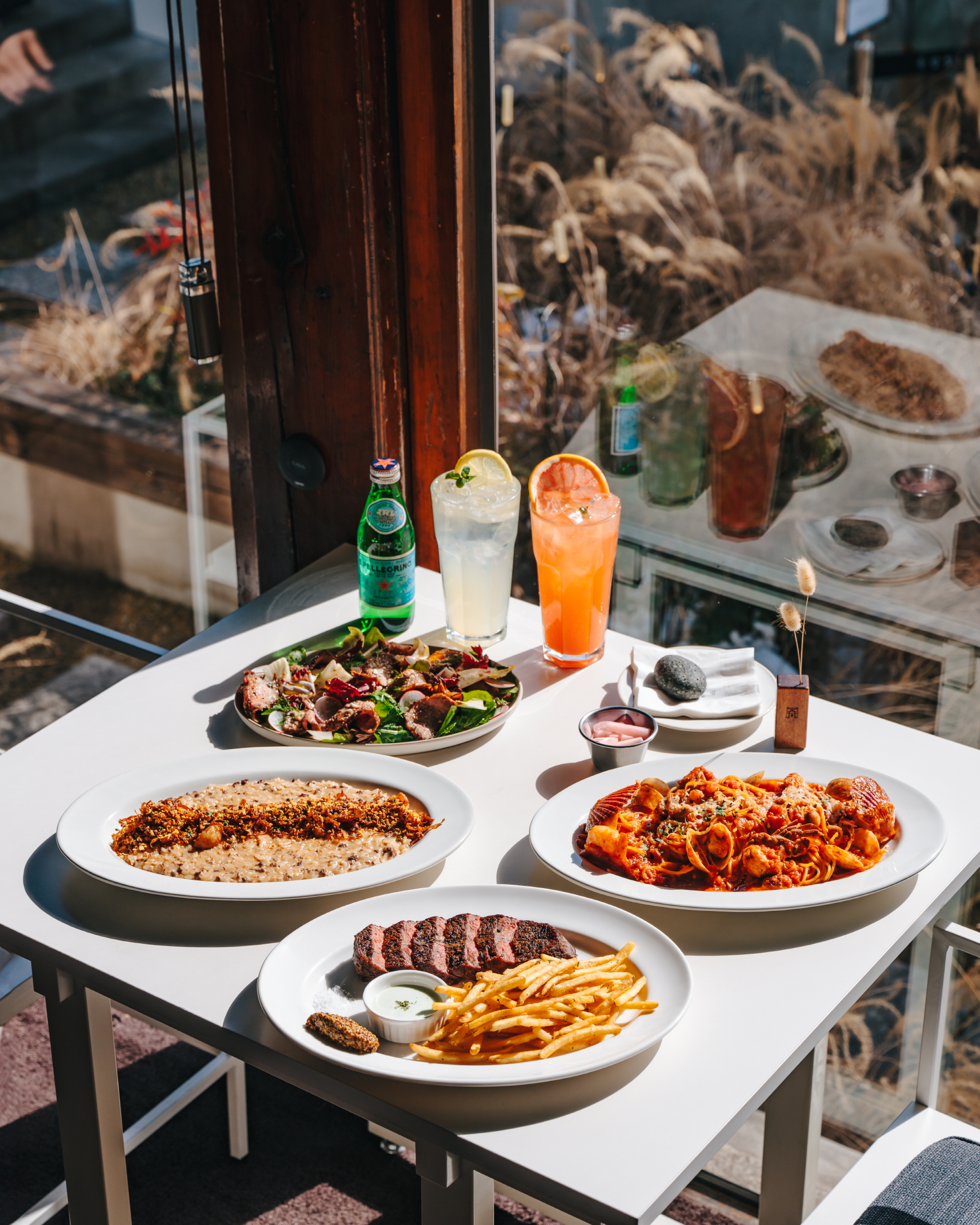Hanok Italian interior at Dongnipmillbang near Independence Gate