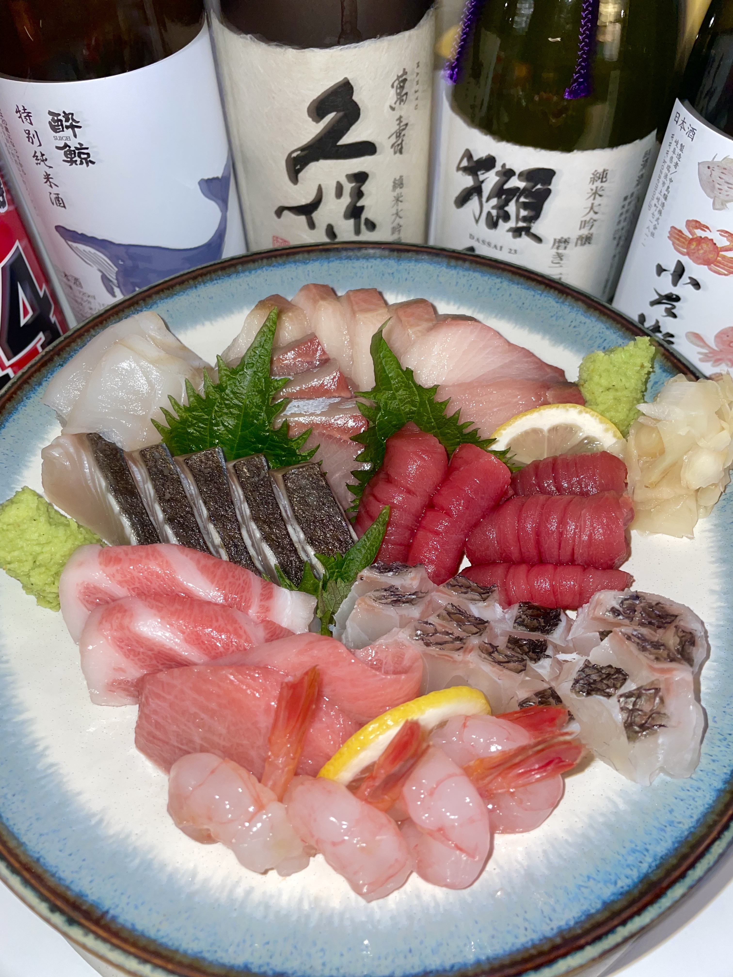 Oroshi Hapjeong open kitchen and refined plates