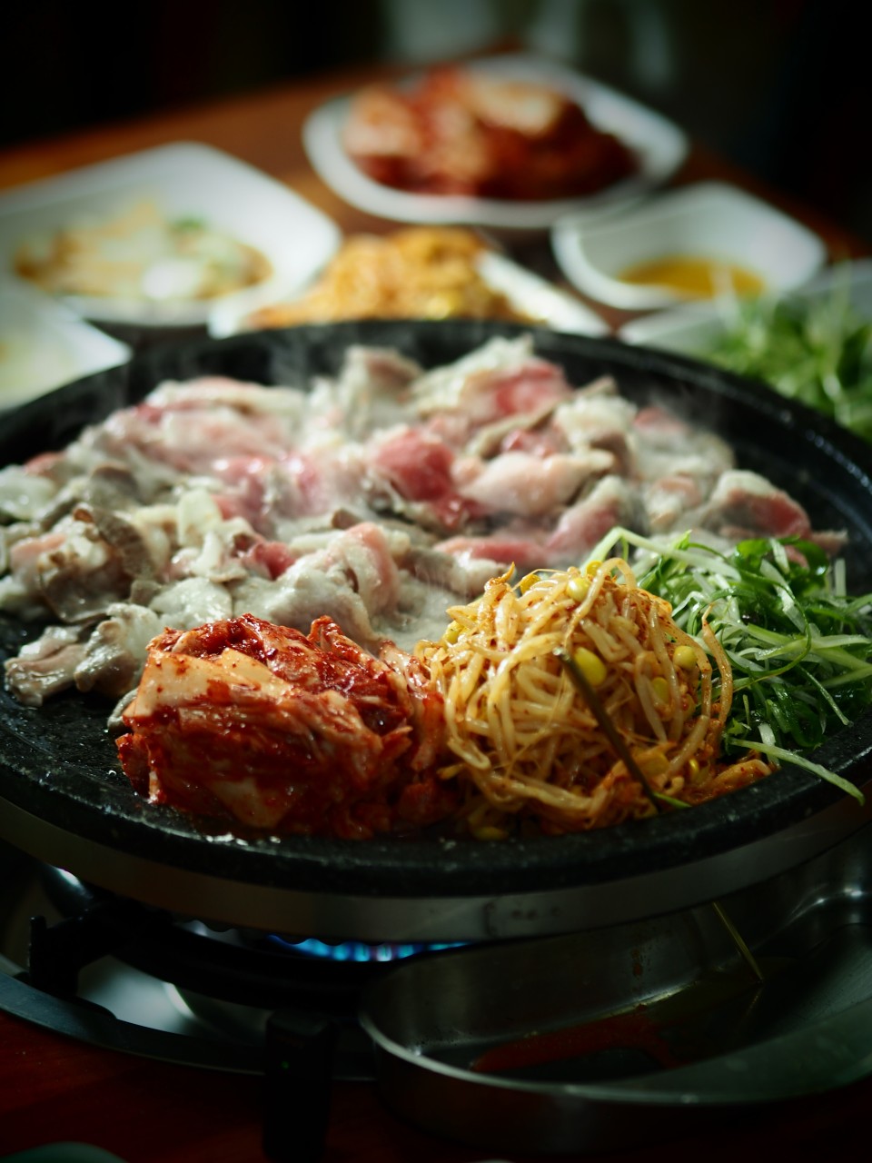 Yetgol Seomyeon thin pork belly and brisket on hot stone