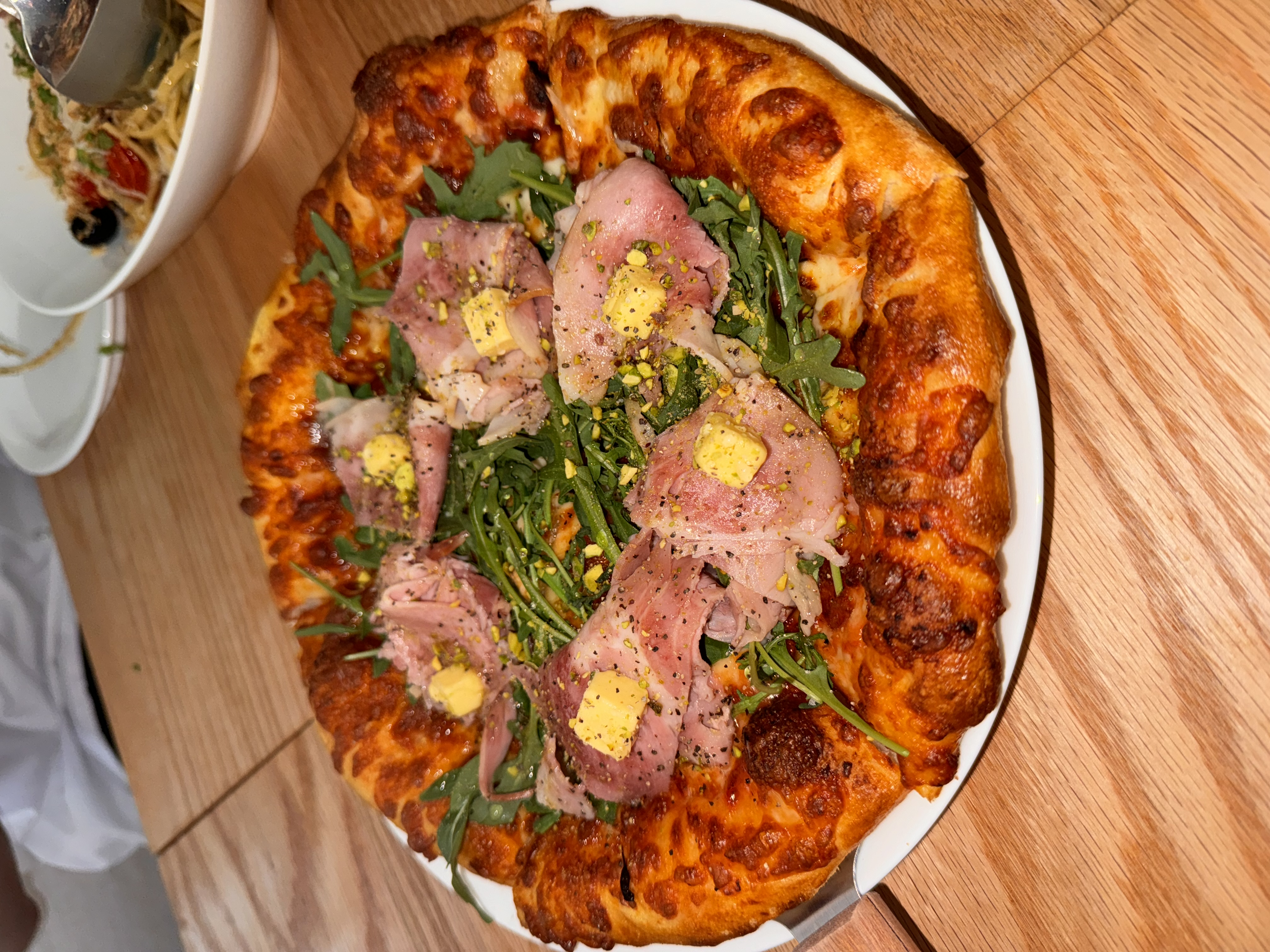 PICKLES New York-inspired pizza and pasta in Jeonpo