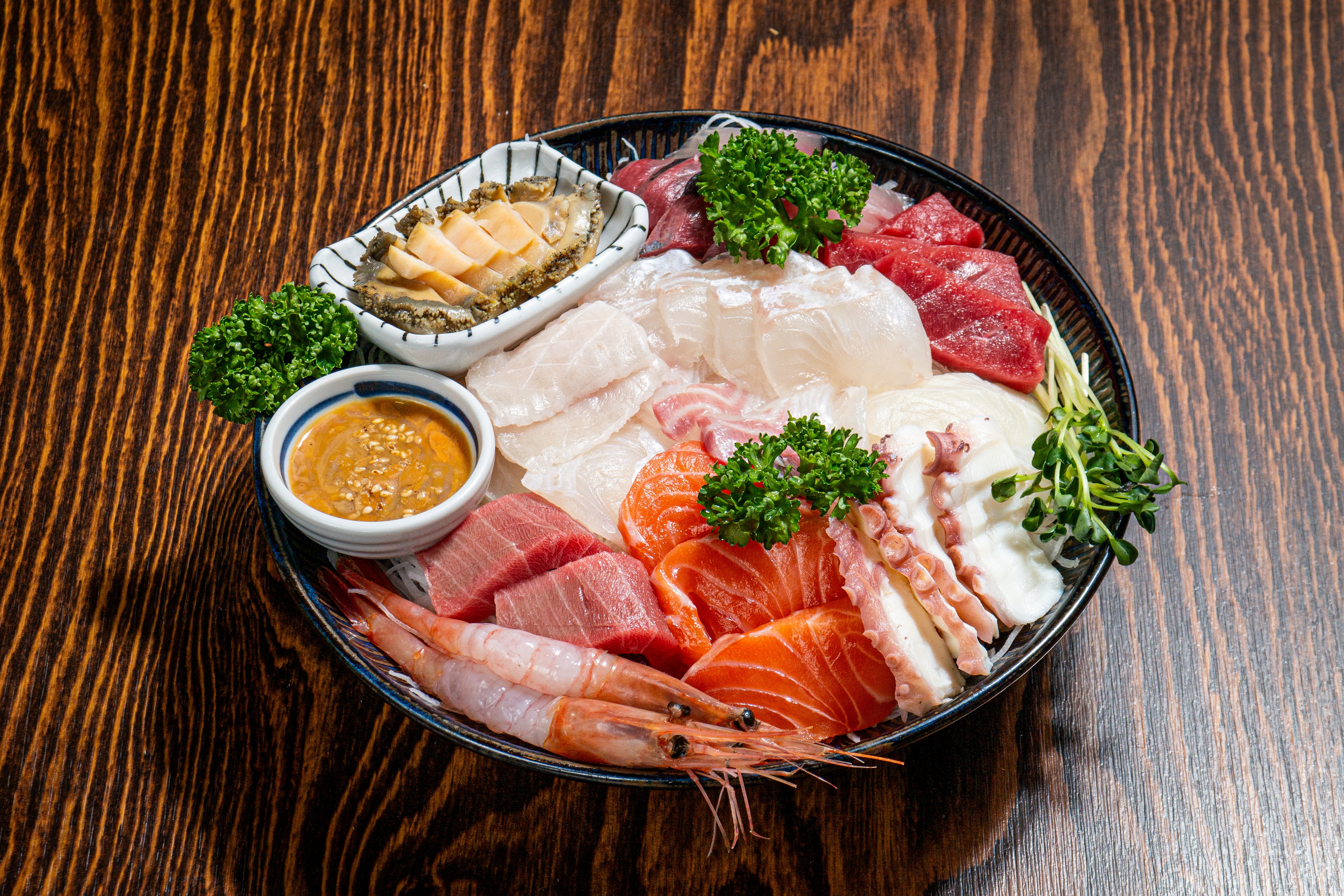 Uncle's Cutting Board aged sashimi set