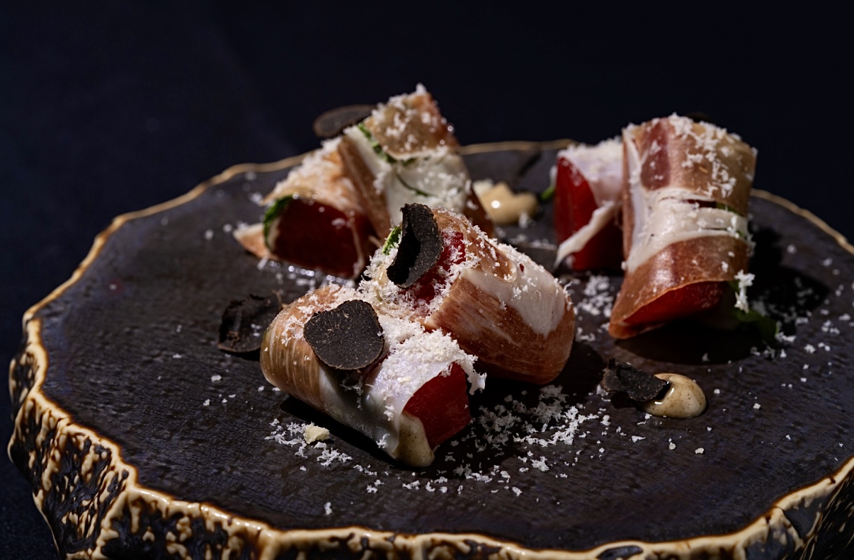 Kappo Dosan counter with oden nabe and katsu sando