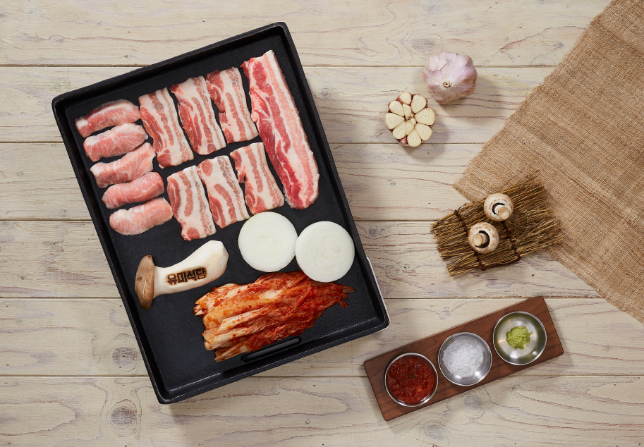 유미식당 碳火爐上烤製醃漬韓牛갈비