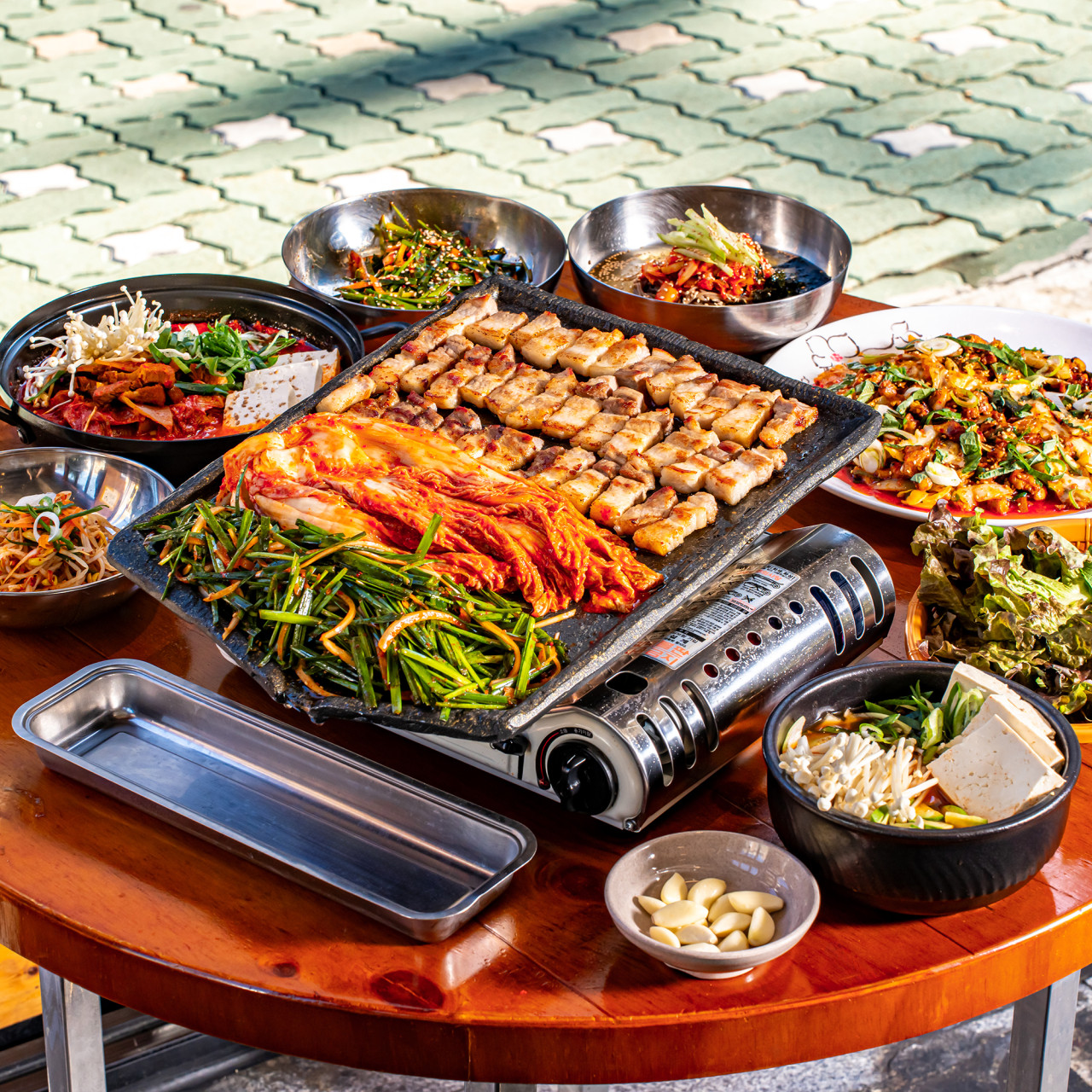 MatKimchi BBQ pork belly with 90-day aged kimchi