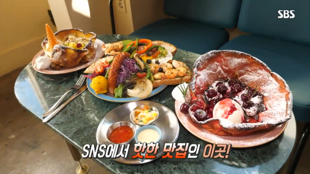 Pelo A Pelo rice flour pancakes and house-brewed Earl Grey