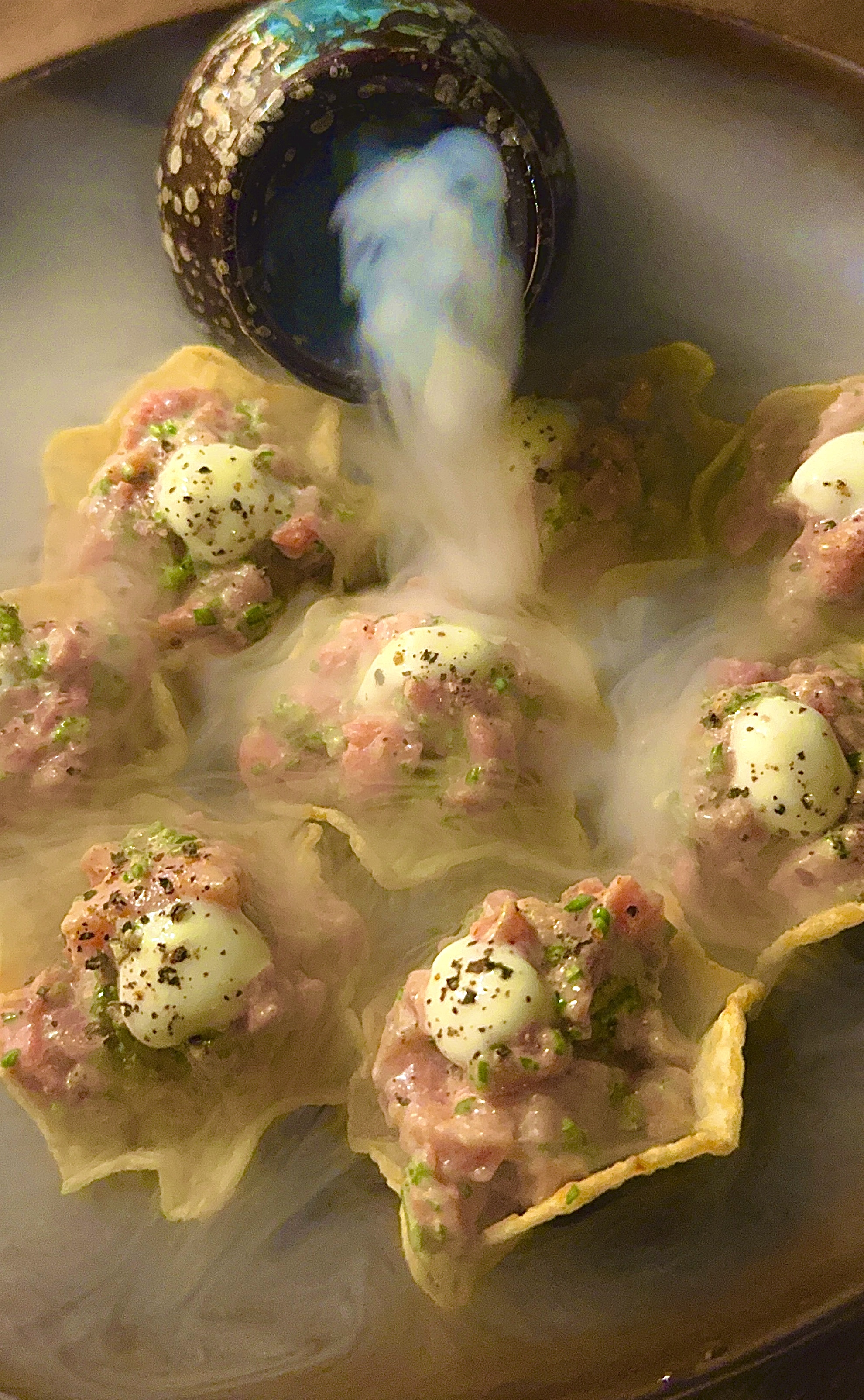 D.O.W Sindorim bar with highballs and cocktails