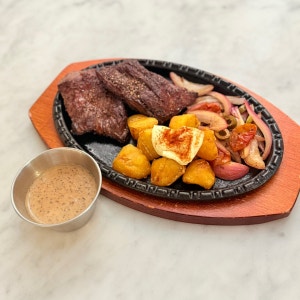 Bubbly lasagna and pasta at SAM SAM SAM Yongsan - Image 5