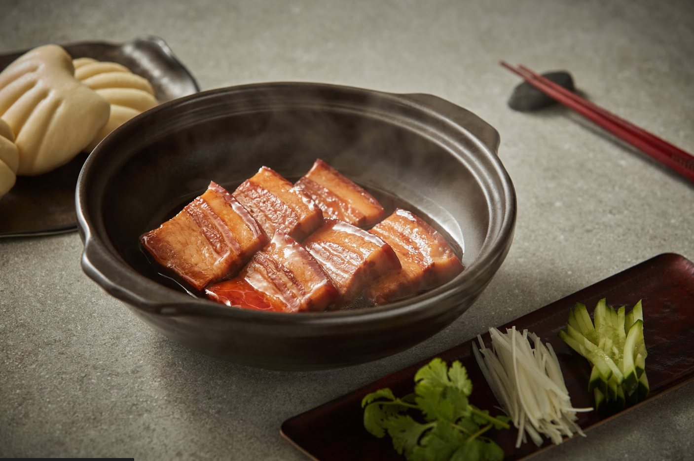 Crystal Jade Shanghai Palace Gwanghwamun garden view with dim sum steamers