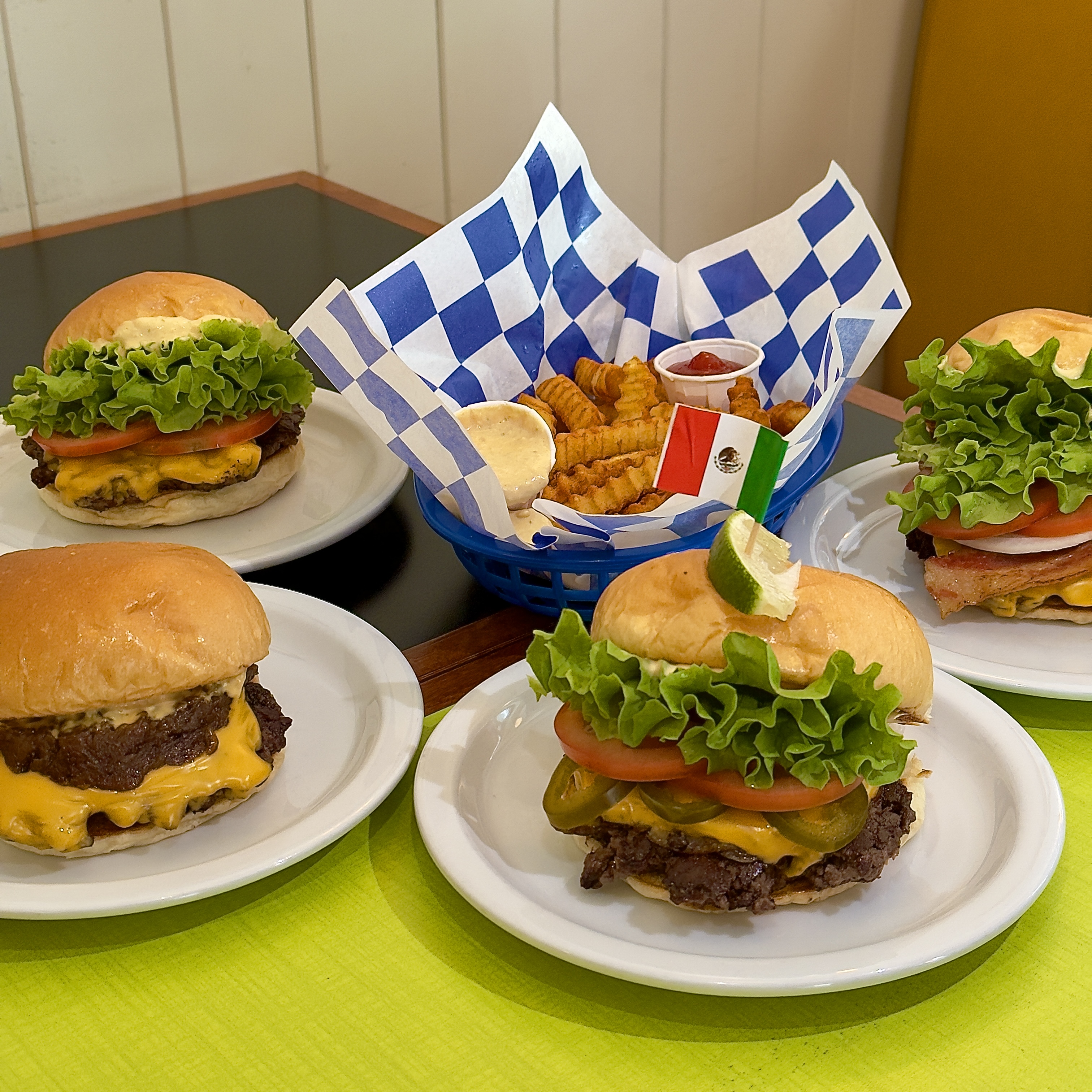 釜山西面 Burger Shop 手工漢堡與布里歐麵包